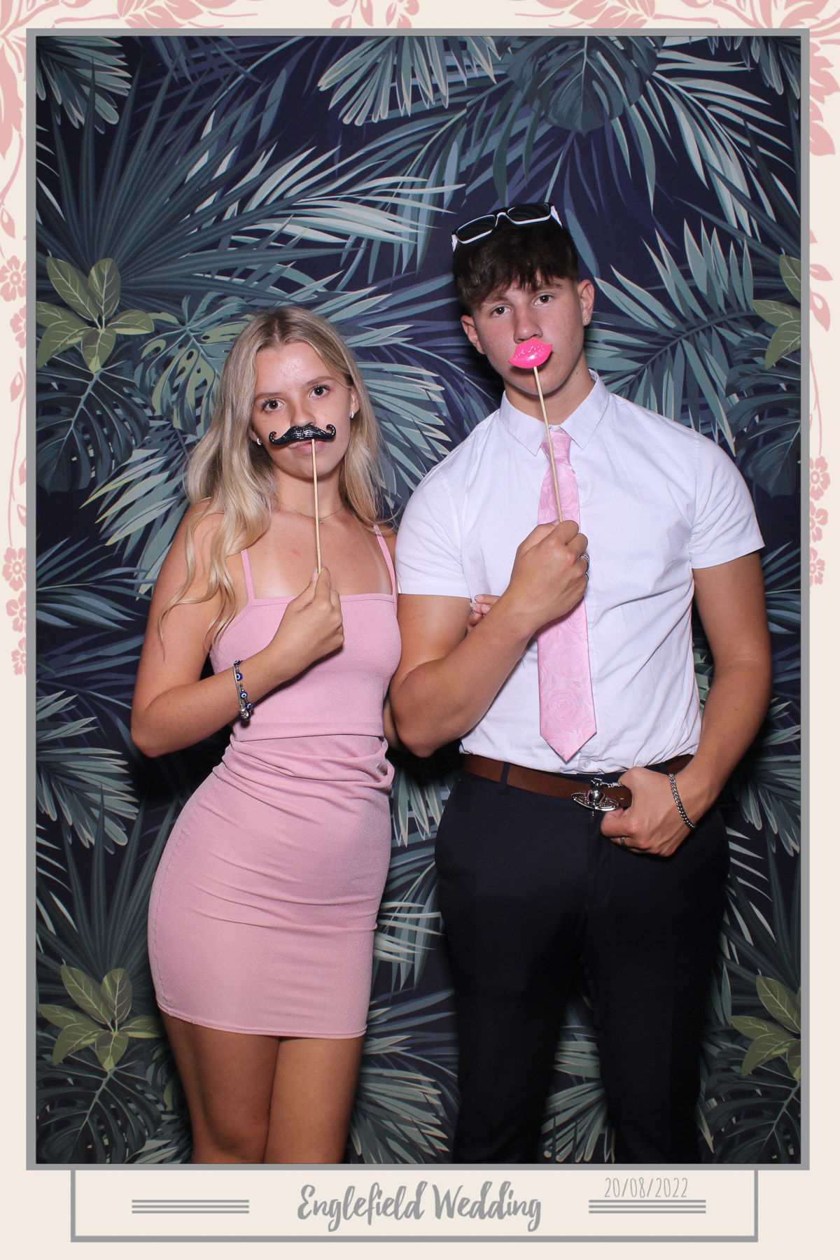 Englefield Wedding - Selfie Mirror | View more photos from the event at gallery.freshbooths.com/u/FreshBooths/Englefield-Wedding-Selfie-Mirror