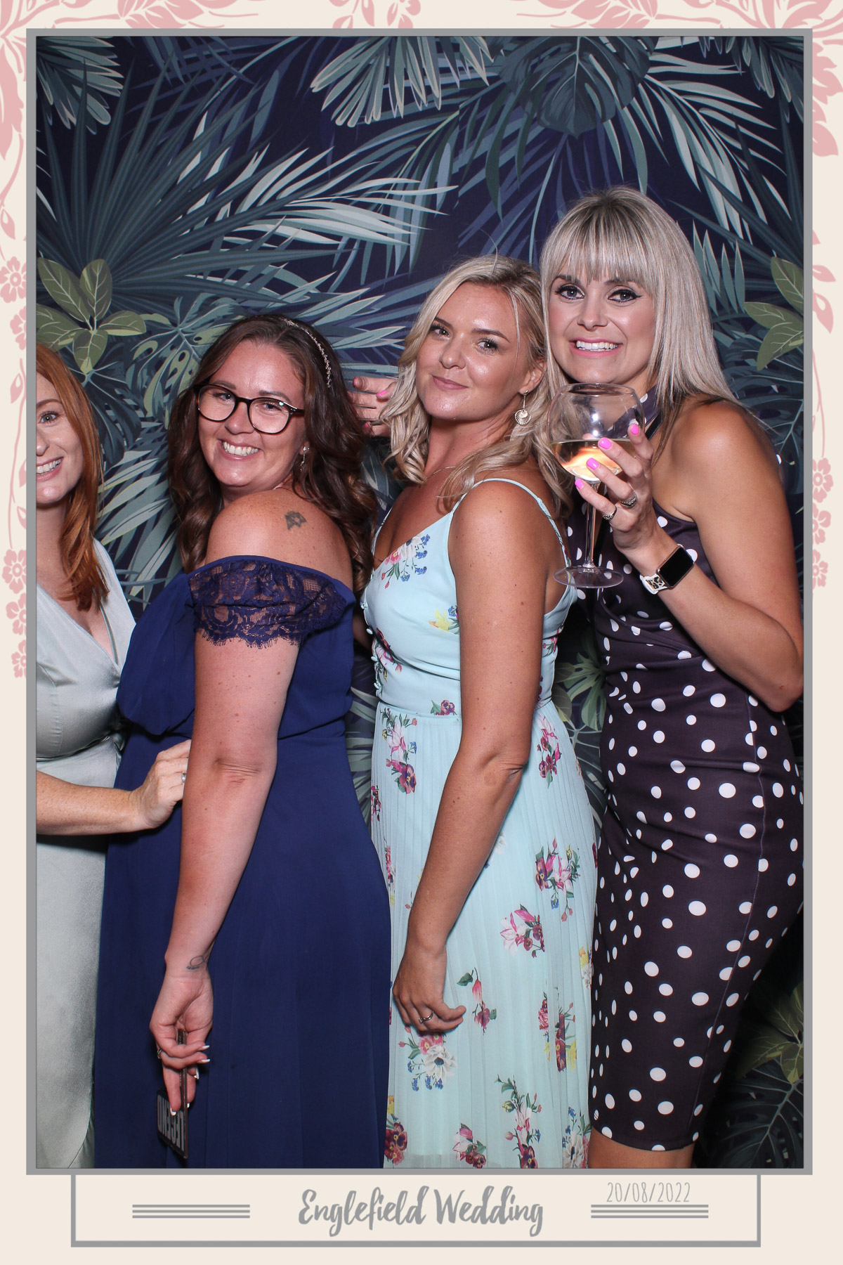 Englefield Wedding - Selfie Mirror | View more photos from the event at gallery.freshbooths.com/u/FreshBooths/Englefield-Wedding-Selfie-Mirror