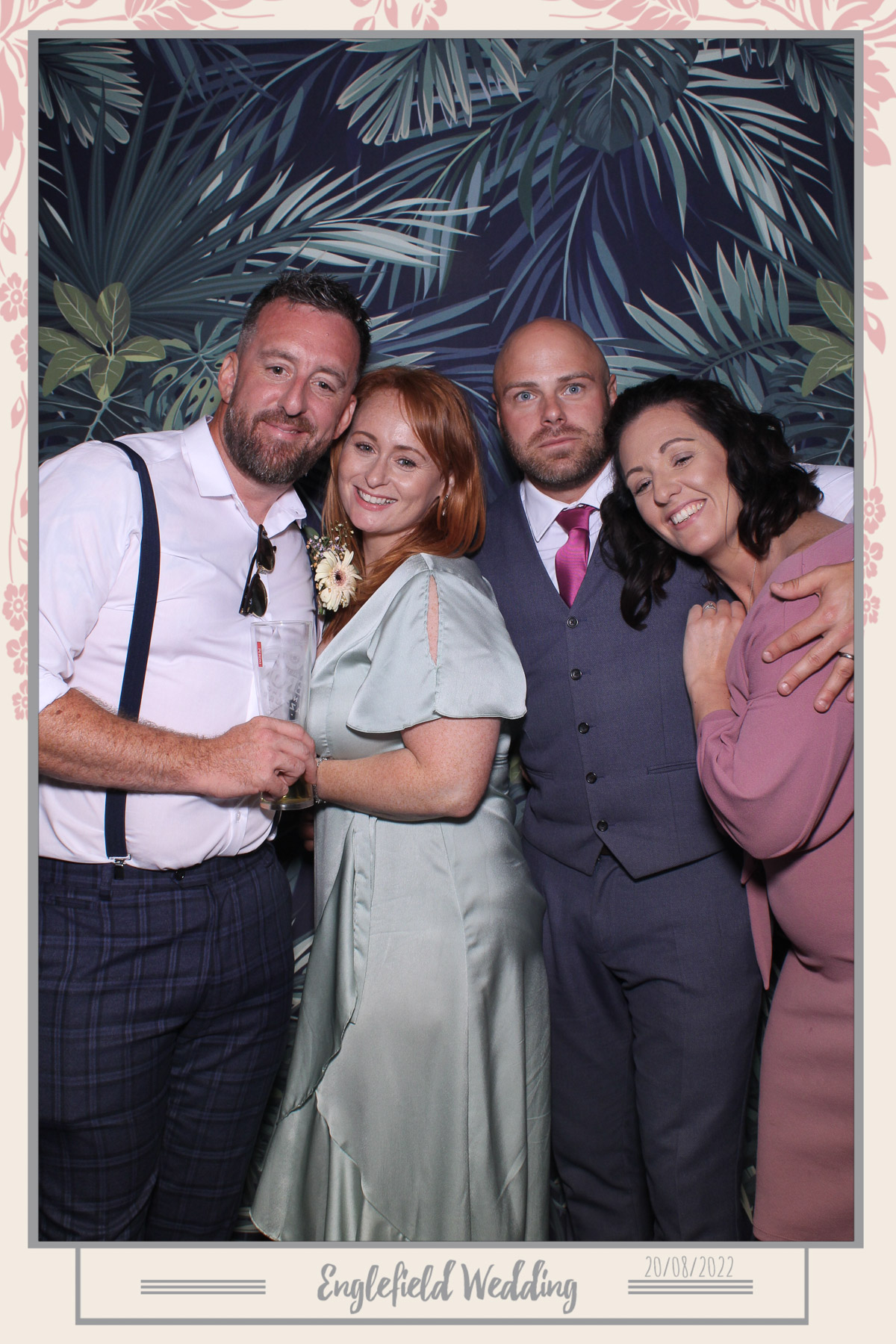 Englefield Wedding - Selfie Mirror | View more photos from the event at gallery.freshbooths.com/u/FreshBooths/Englefield-Wedding-Selfie-Mirror