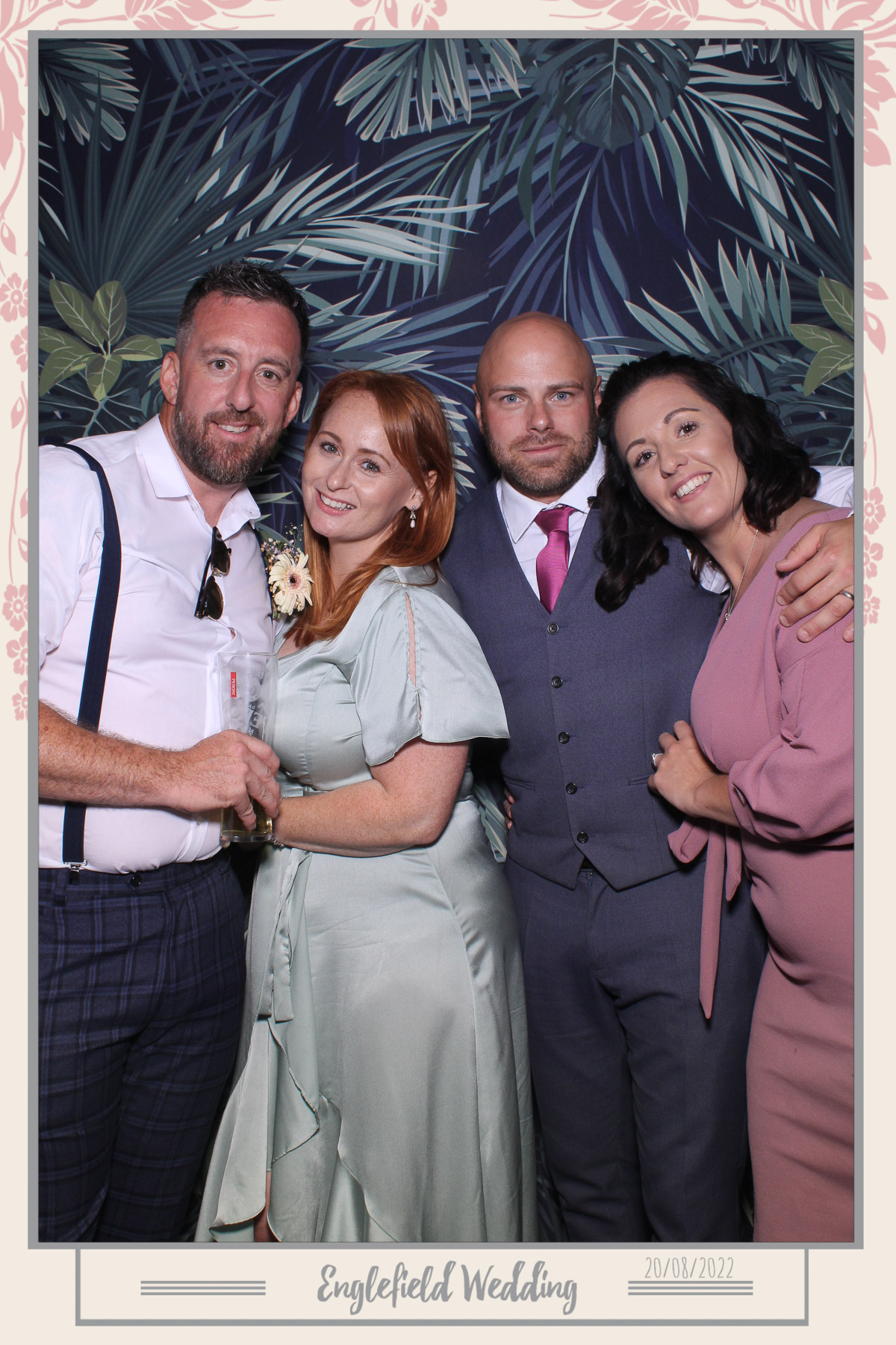 Englefield Wedding - Selfie Mirror | View more photos from the event at gallery.freshbooths.com/u/FreshBooths/Englefield-Wedding-Selfie-Mirror