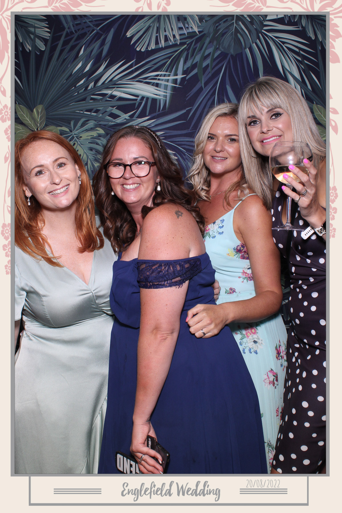 Englefield Wedding - Selfie Mirror | View more photos from the event at gallery.freshbooths.com/u/FreshBooths/Englefield-Wedding-Selfie-Mirror