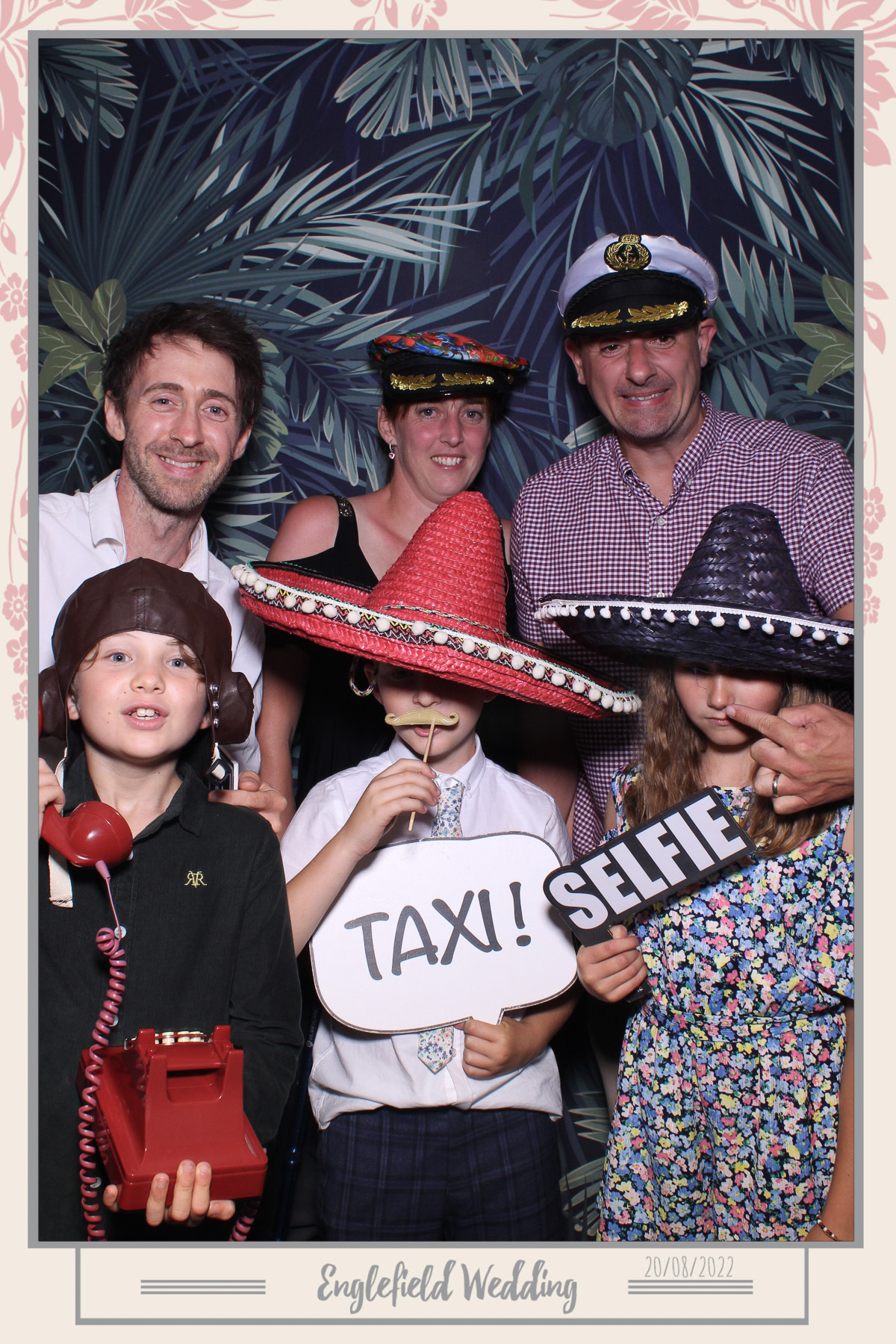 Englefield Wedding - Selfie Mirror | View more photos from the event at gallery.freshbooths.com/u/FreshBooths/Englefield-Wedding-Selfie-Mirror