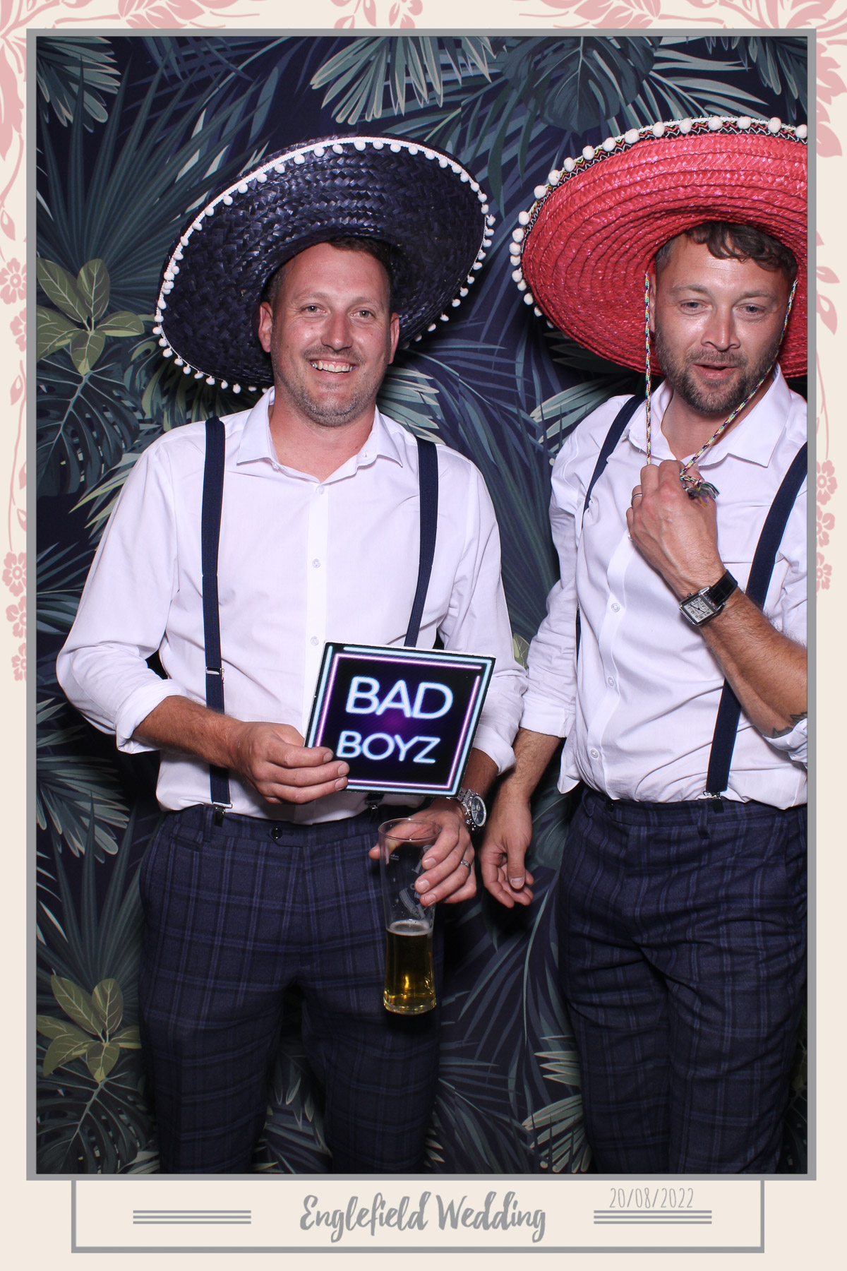 Englefield Wedding - Selfie Mirror | View more photos from the event at gallery.freshbooths.com/u/FreshBooths/Englefield-Wedding-Selfie-Mirror