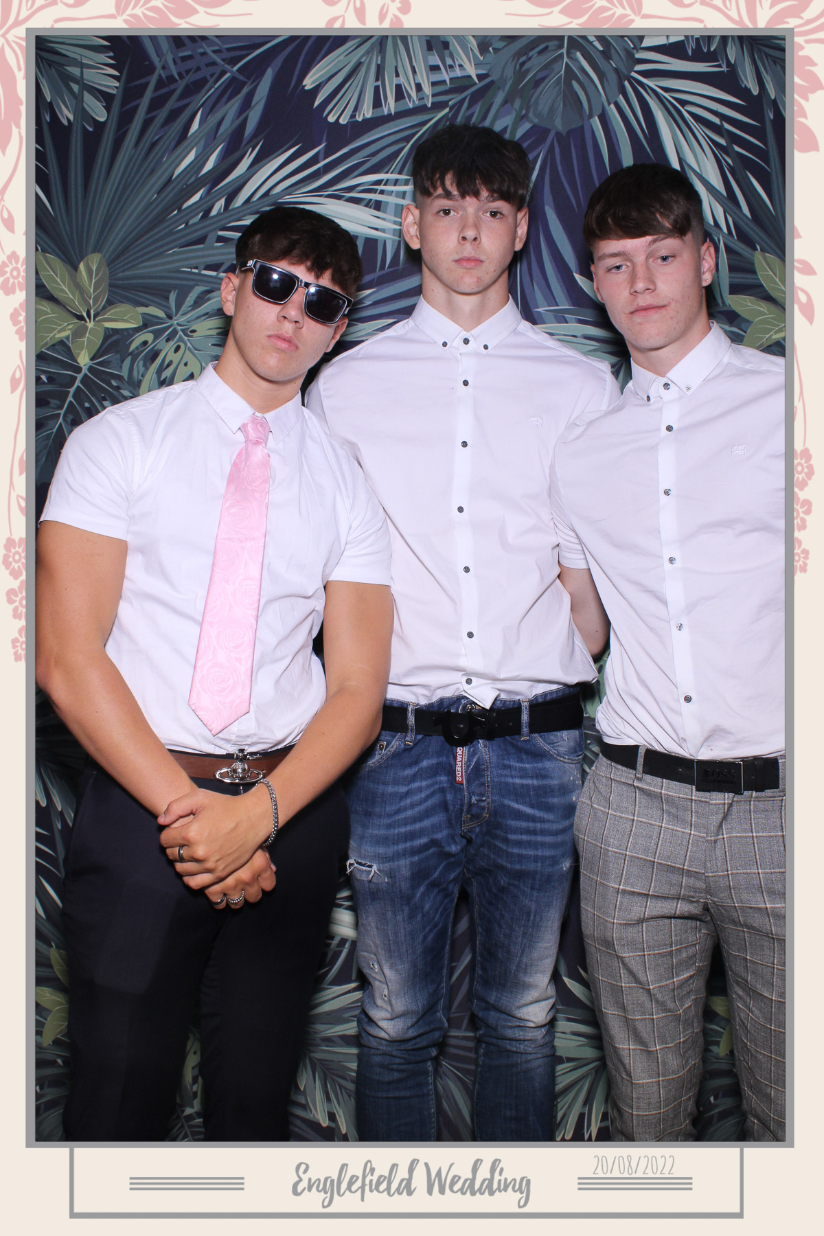 Englefield Wedding - Selfie Mirror | View more photos from the event at gallery.freshbooths.com/u/FreshBooths/Englefield-Wedding-Selfie-Mirror