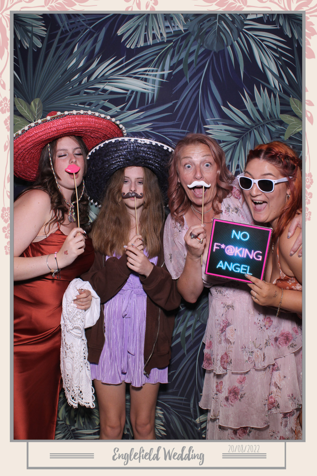 Englefield Wedding - Selfie Mirror | View more photos from the event at gallery.freshbooths.com/u/FreshBooths/Englefield-Wedding-Selfie-Mirror