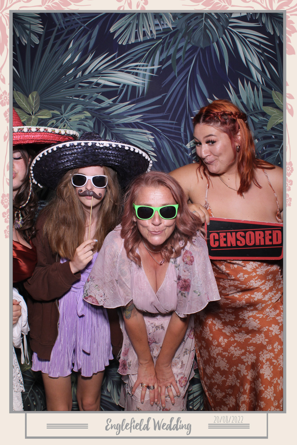 Englefield Wedding - Selfie Mirror | View more photos from the event at gallery.freshbooths.com/u/FreshBooths/Englefield-Wedding-Selfie-Mirror