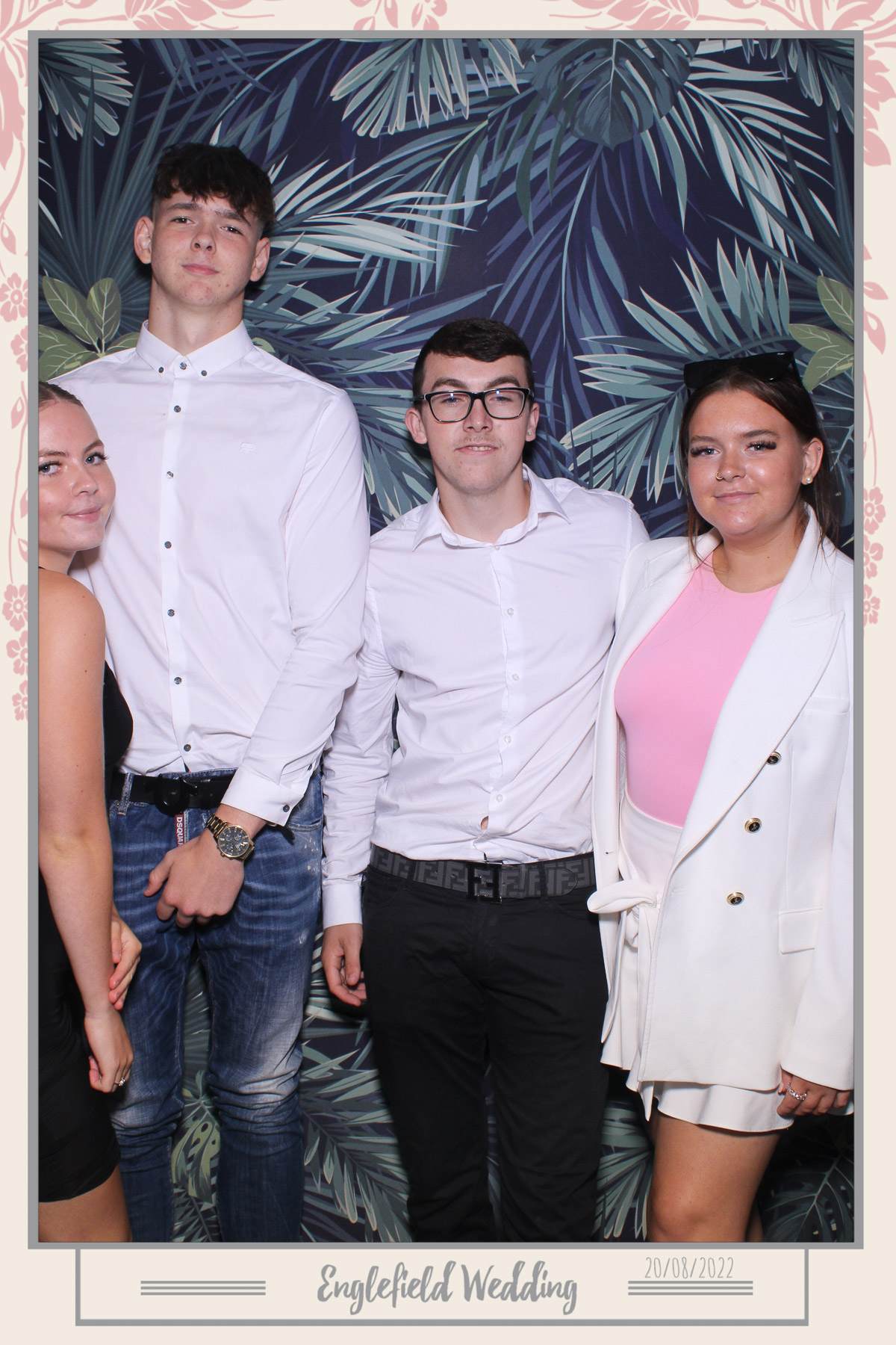 Englefield Wedding - Selfie Mirror | View more photos from the event at gallery.freshbooths.com/u/FreshBooths/Englefield-Wedding-Selfie-Mirror
