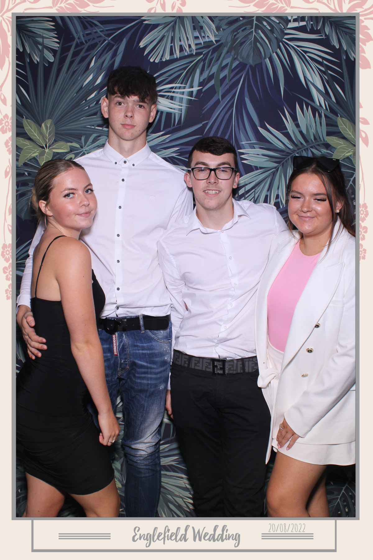Englefield Wedding - Selfie Mirror | View more photos from the event at gallery.freshbooths.com/u/FreshBooths/Englefield-Wedding-Selfie-Mirror