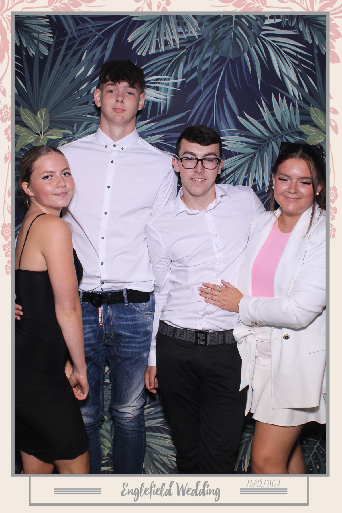 Englefield Wedding - Selfie Mirror | View more photos from the event at gallery.freshbooths.com/u/FreshBooths/Englefield-Wedding-Selfie-Mirror