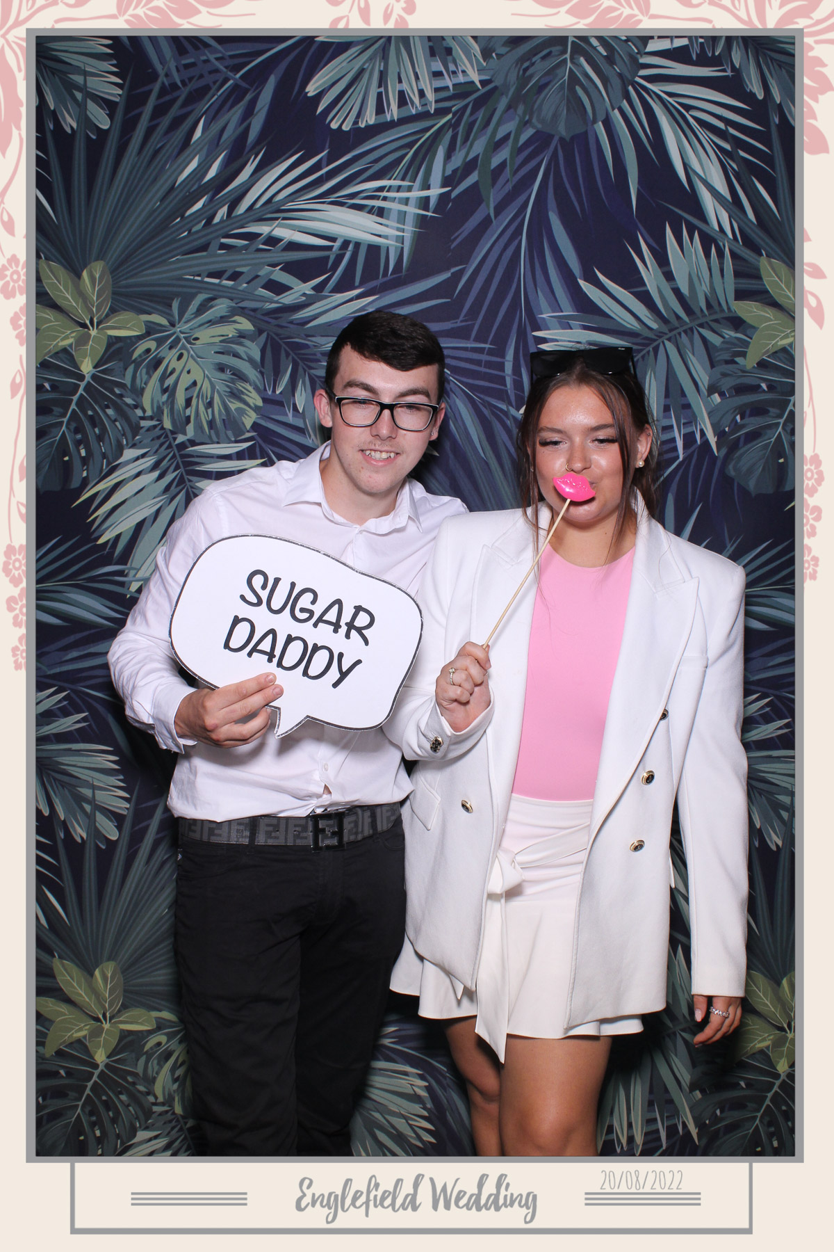Englefield Wedding - Selfie Mirror | View more photos from the event at gallery.freshbooths.com/u/FreshBooths/Englefield-Wedding-Selfie-Mirror