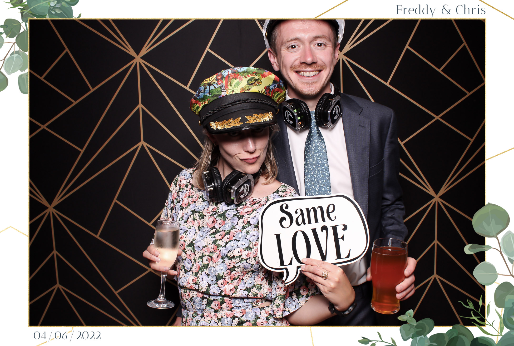 Freddy & Chris - Classic Open Booth | View more photos from the event at gallery.freshbooths.com/u/FreshBooths/Freddy-Chris-Classic-Open-Booth