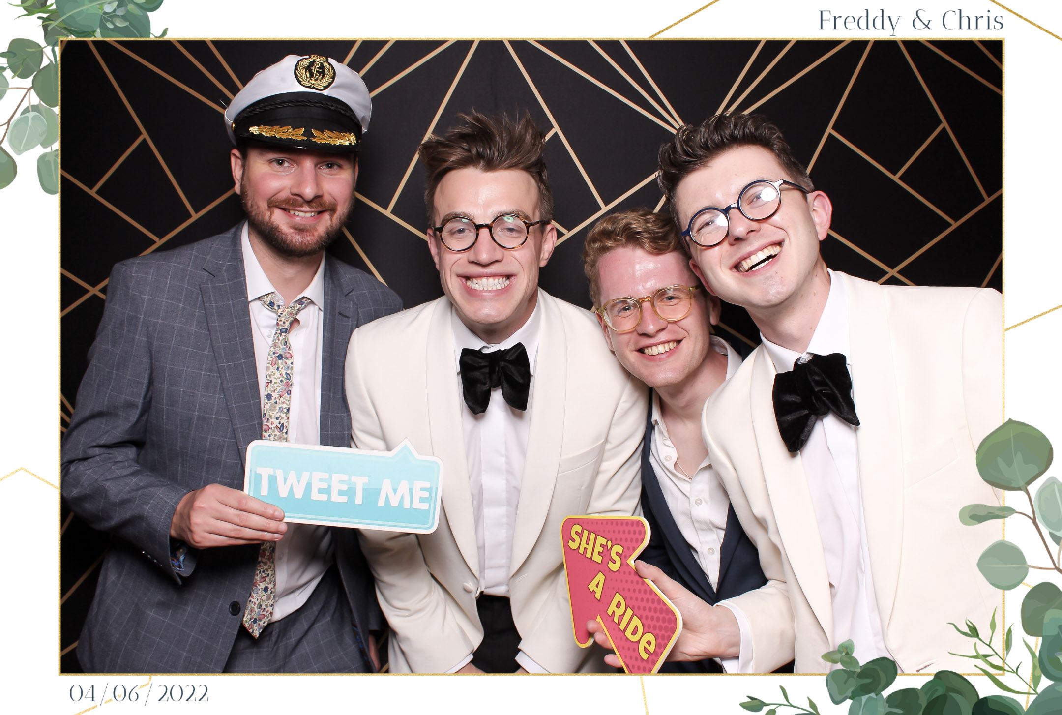 Freddy & Chris - Classic Open Booth | View more photos from the event at gallery.freshbooths.com/u/FreshBooths/Freddy-Chris-Classic-Open-Booth