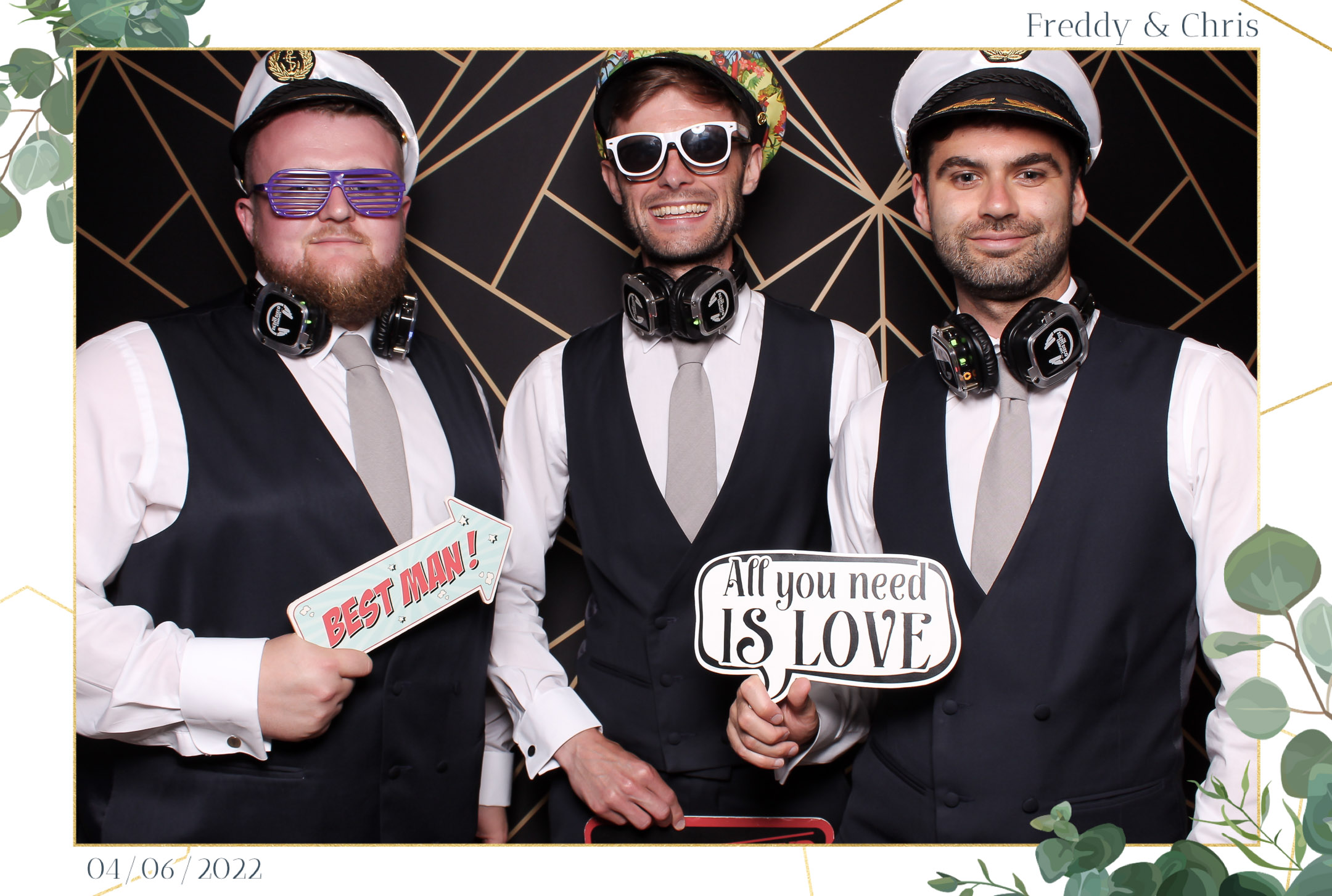 Freddy & Chris - Classic Open Booth | View more photos from the event at gallery.freshbooths.com/u/FreshBooths/Freddy-Chris-Classic-Open-Booth