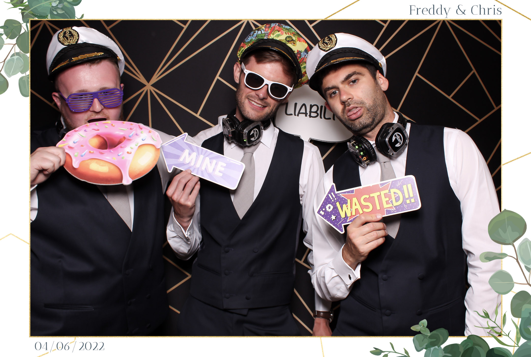 Freddy & Chris - Classic Open Booth | View more photos from the event at gallery.freshbooths.com/u/FreshBooths/Freddy-Chris-Classic-Open-Booth