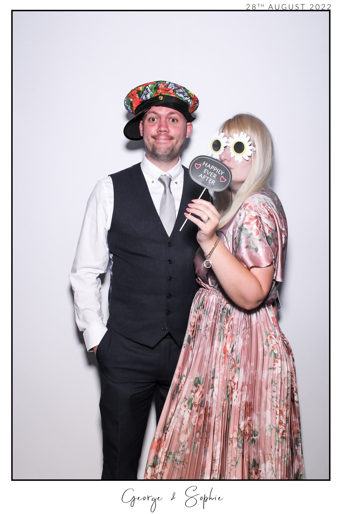 George & Sophie - Selfie Mirror | View more photos from the event at gallery.freshbooths.com/u/FreshBooths/George-Sophie-Selfie-Mirror