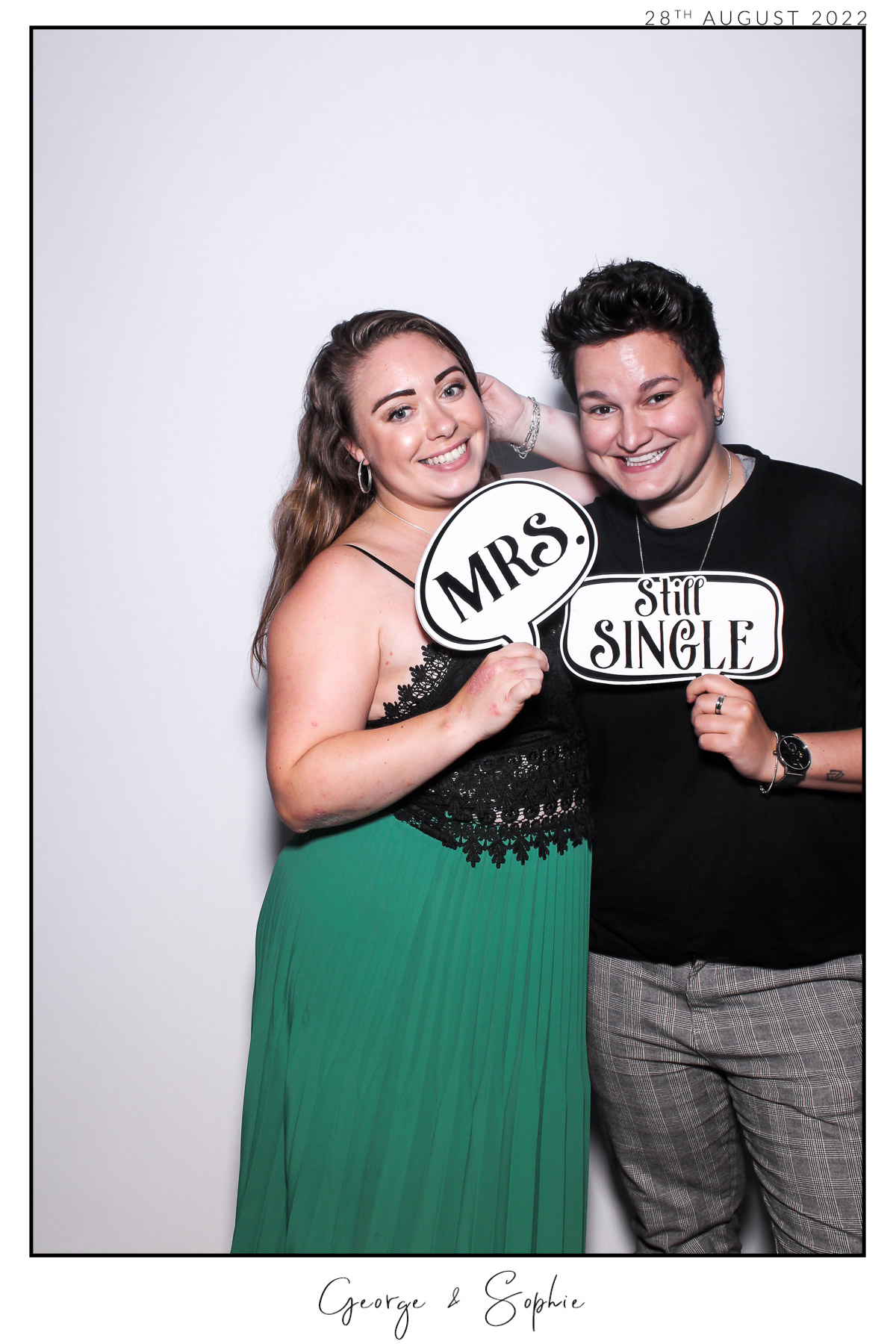 George & Sophie - Selfie Mirror | View more photos from the event at gallery.freshbooths.com/u/FreshBooths/George-Sophie-Selfie-Mirror