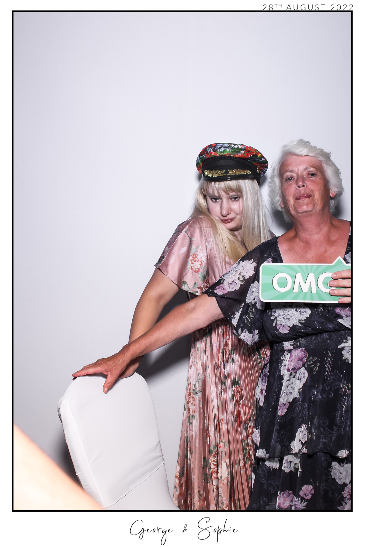 George & Sophie - Selfie Mirror | View more photos from the event at gallery.freshbooths.com/u/FreshBooths/George-Sophie-Selfie-Mirror
