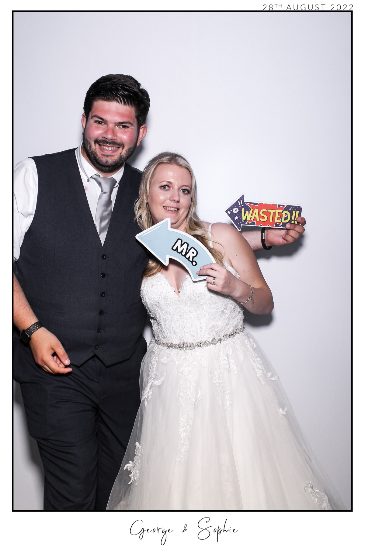 George & Sophie - Selfie Mirror | View more photos from the event at gallery.freshbooths.com/u/FreshBooths/George-Sophie-Selfie-Mirror
