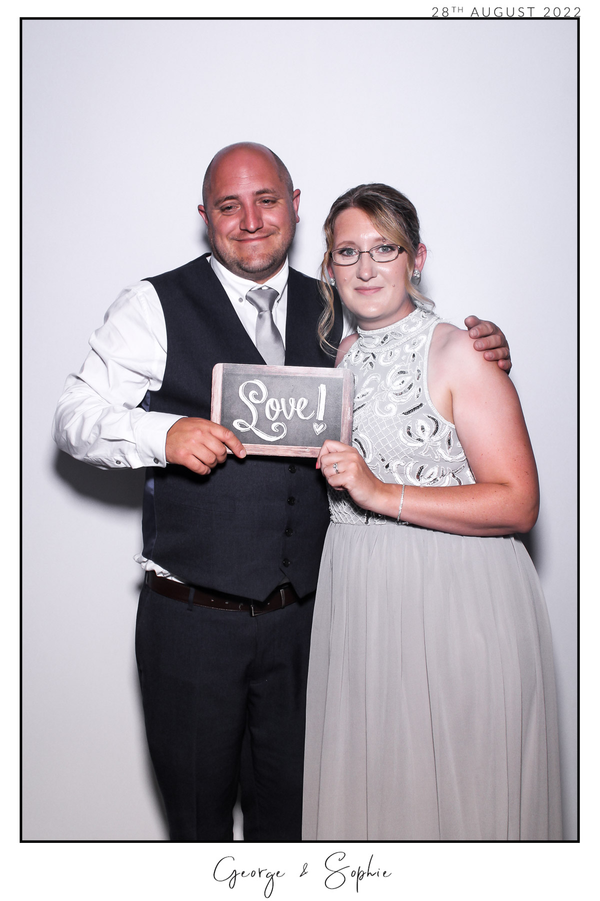 George & Sophie - Selfie Mirror | View more photos from the event at gallery.freshbooths.com/u/FreshBooths/George-Sophie-Selfie-Mirror