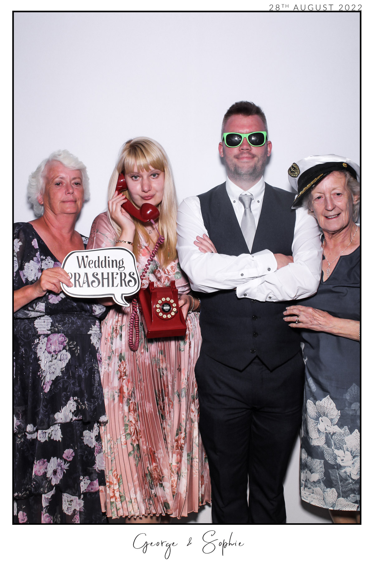 George & Sophie - Selfie Mirror | View more photos from the event at gallery.freshbooths.com/u/FreshBooths/George-Sophie-Selfie-Mirror