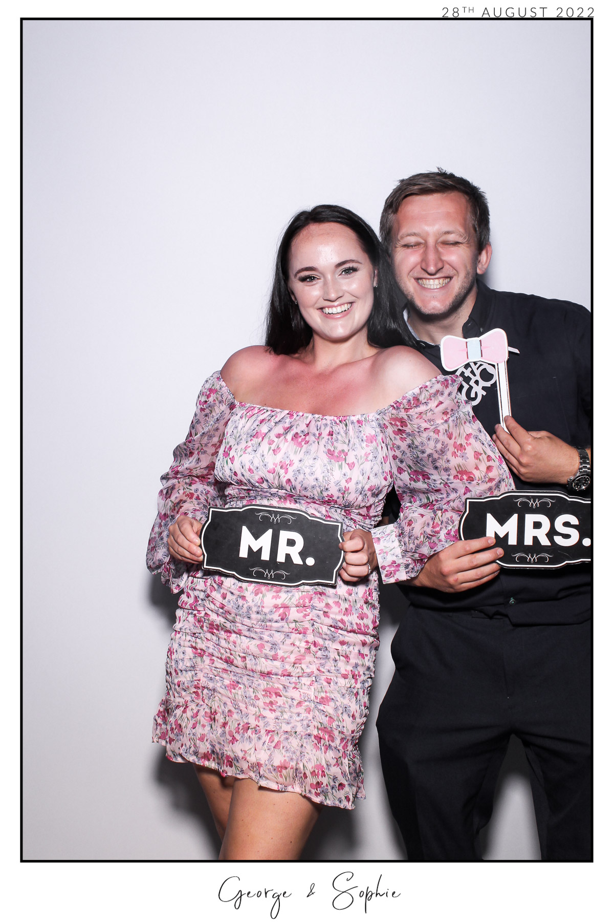 George & Sophie - Selfie Mirror | View more photos from the event at gallery.freshbooths.com/u/FreshBooths/George-Sophie-Selfie-Mirror