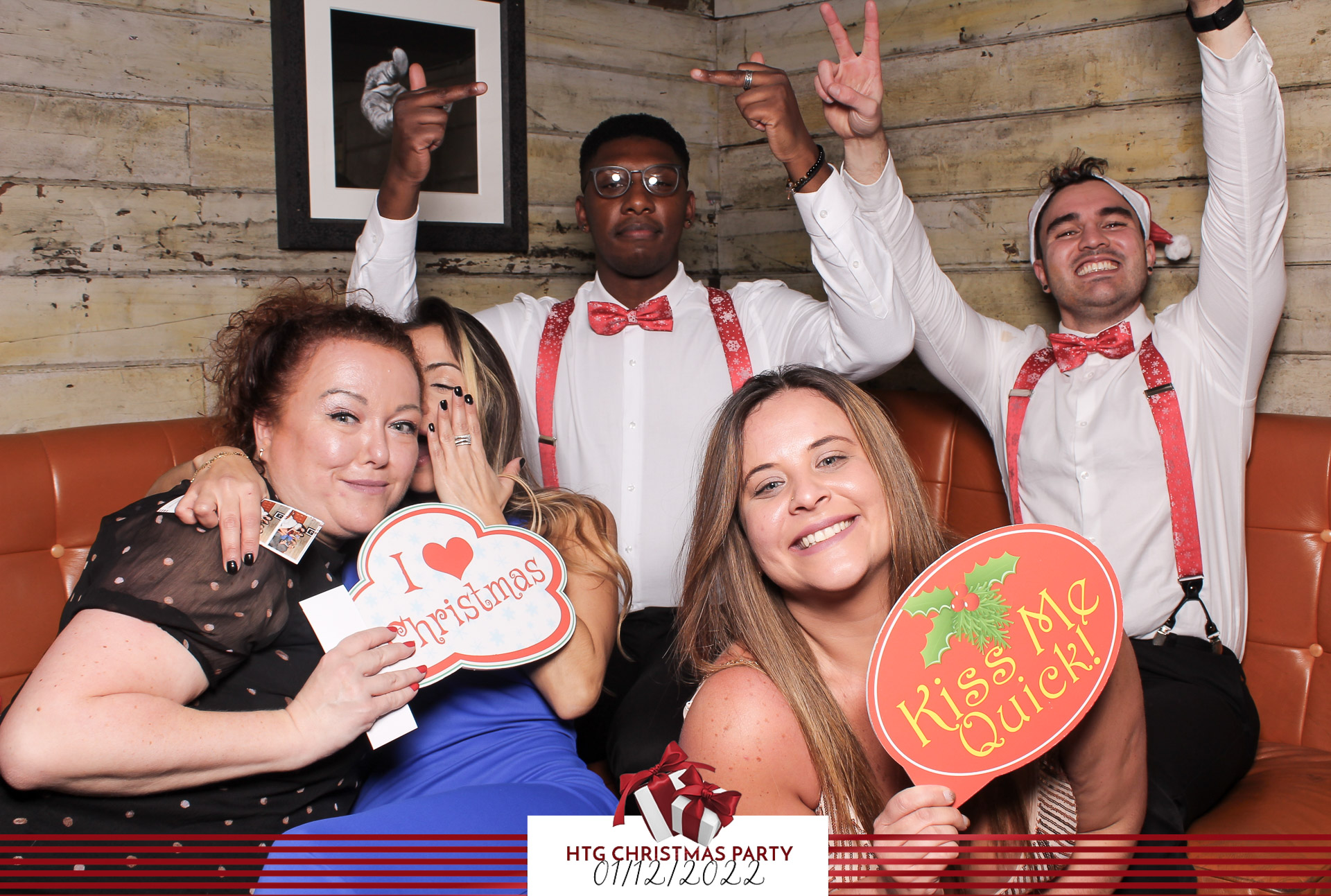 HTG Christmas Party - Classic Open Booth | View more photos from the event at gallery.freshbooths.com/u/FreshBooths/HTG-Christmas-Party-Classic-Open-Booth