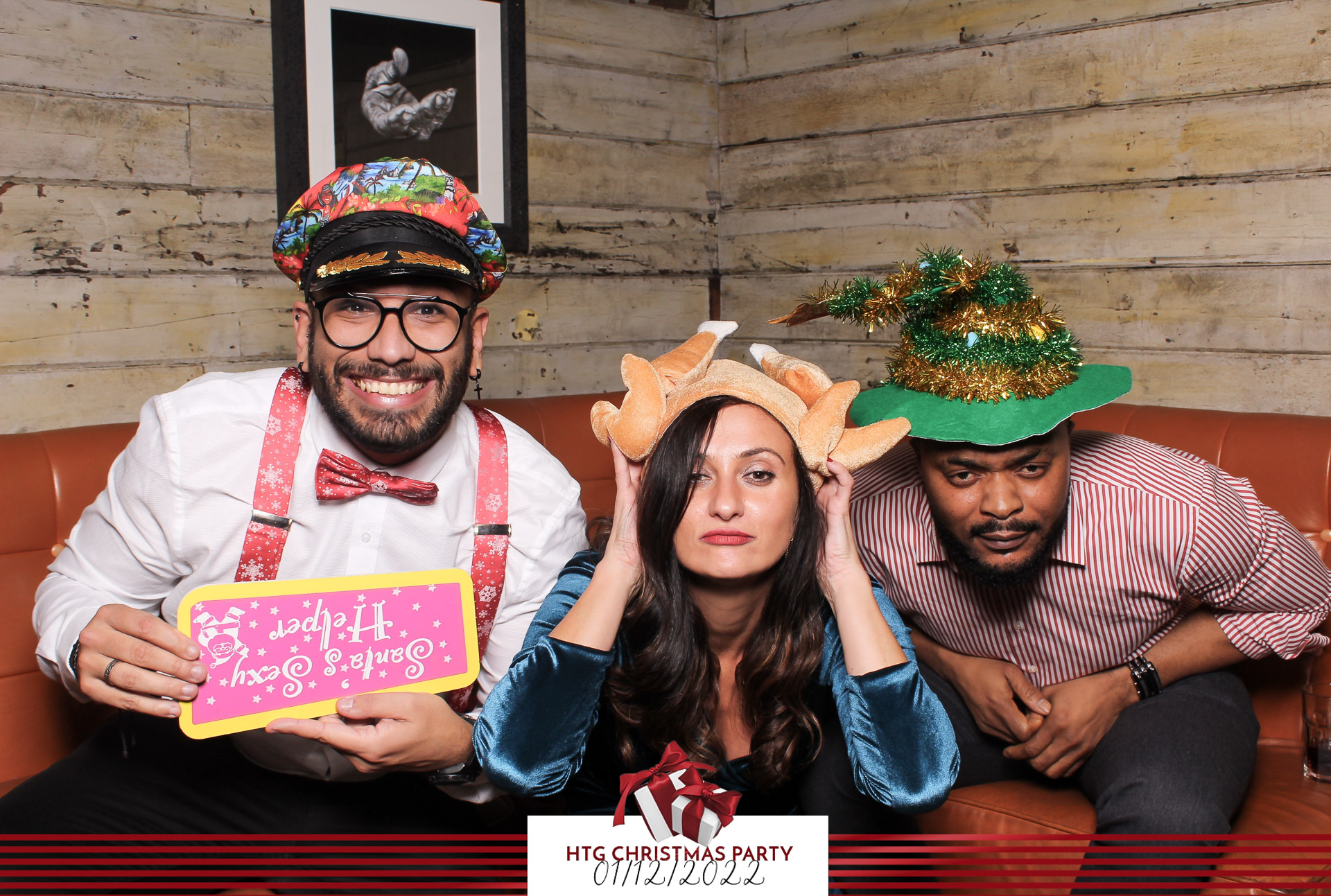 HTG Christmas Party - Classic Open Booth | View more photos from the event at gallery.freshbooths.com/u/FreshBooths/HTG-Christmas-Party-Classic-Open-Booth