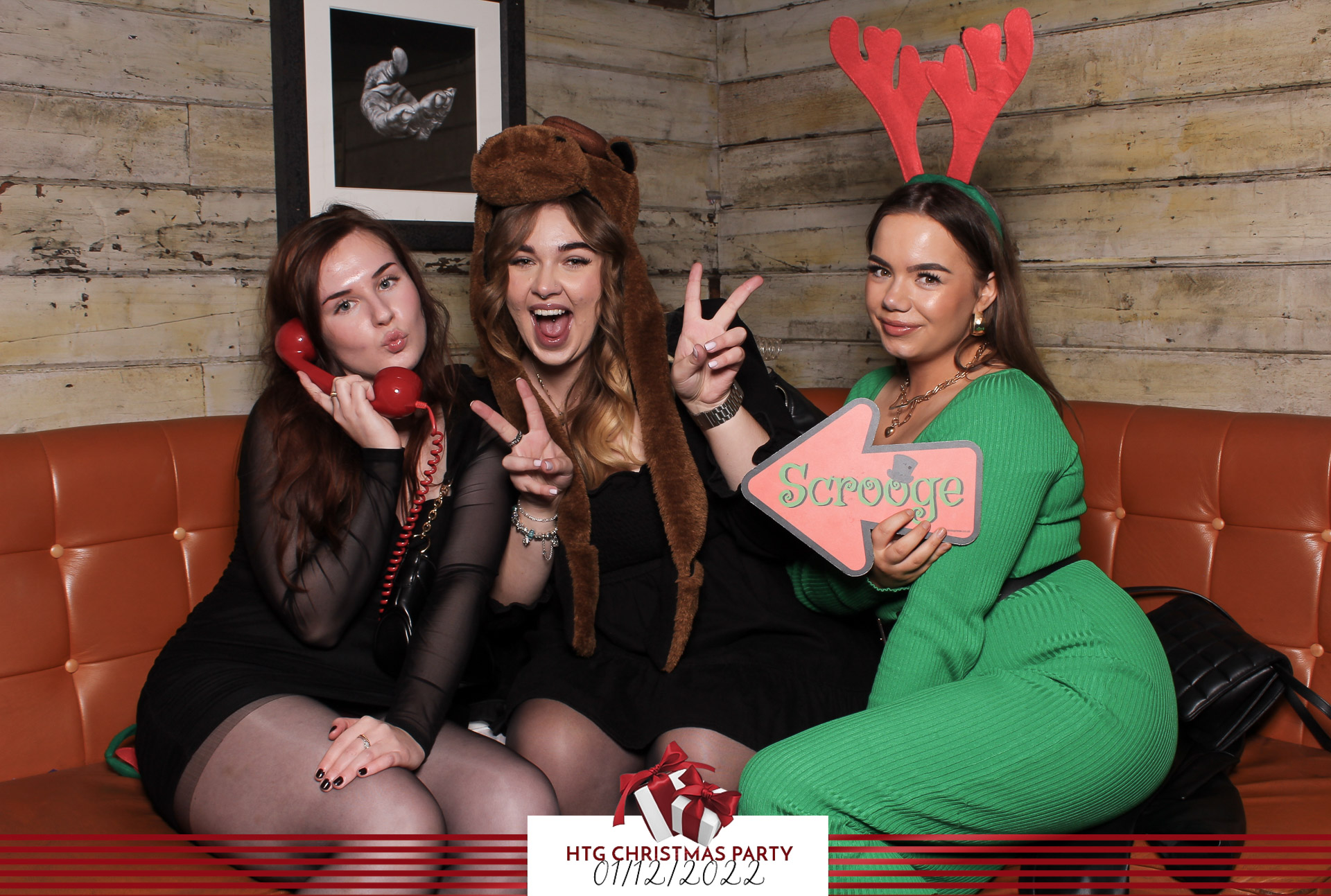 HTG Christmas Party - Classic Open Booth | View more photos from the event at gallery.freshbooths.com/u/FreshBooths/HTG-Christmas-Party-Classic-Open-Booth