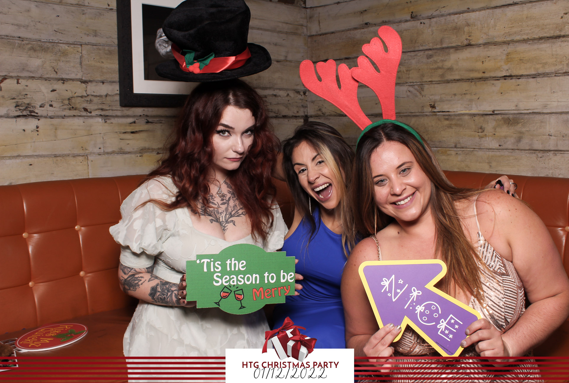 HTG Christmas Party - Classic Open Booth | View more photos from the event at gallery.freshbooths.com/u/FreshBooths/HTG-Christmas-Party-Classic-Open-Booth