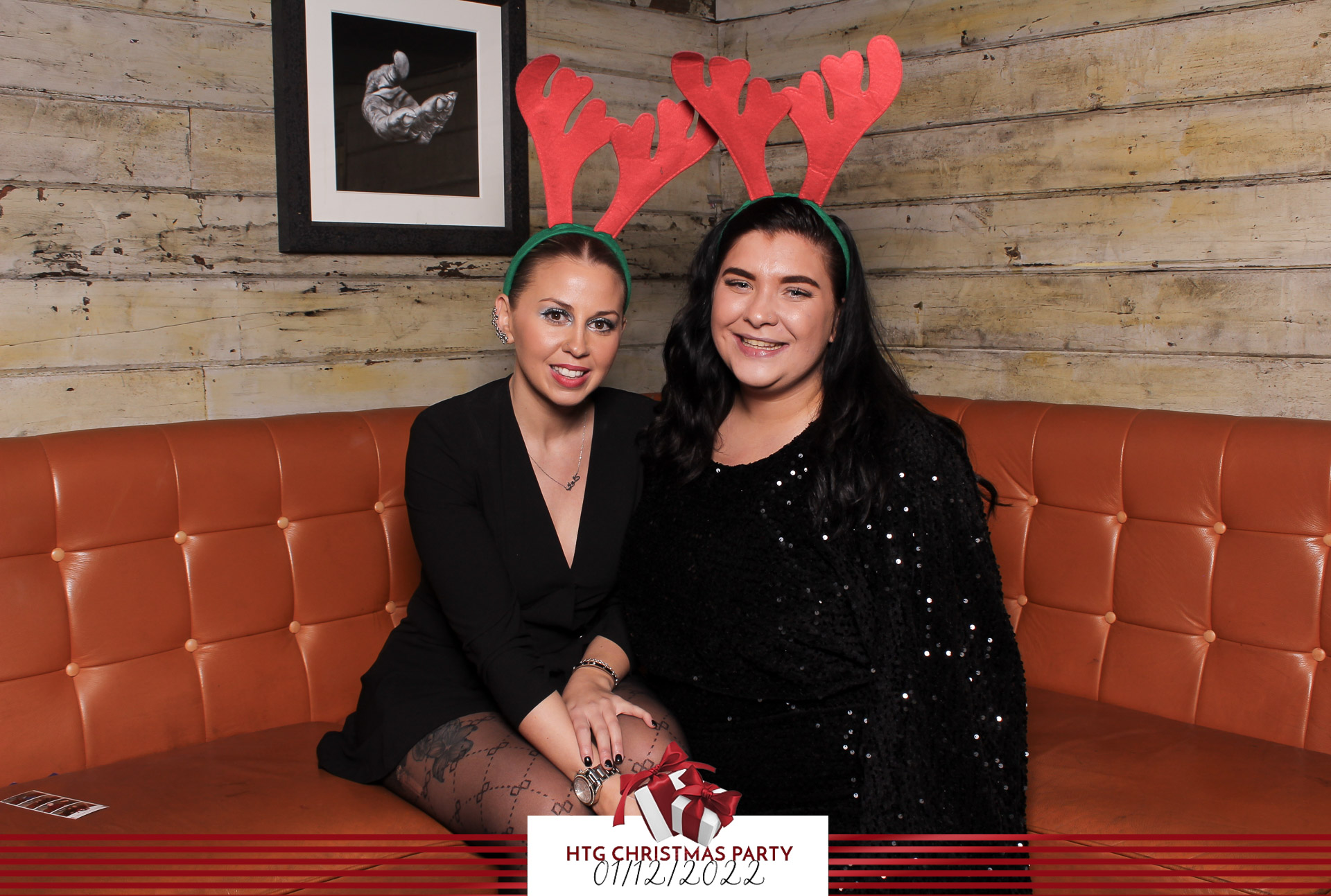 HTG Christmas Party - Classic Open Booth | View more photos from the event at gallery.freshbooths.com/u/FreshBooths/HTG-Christmas-Party-Classic-Open-Booth