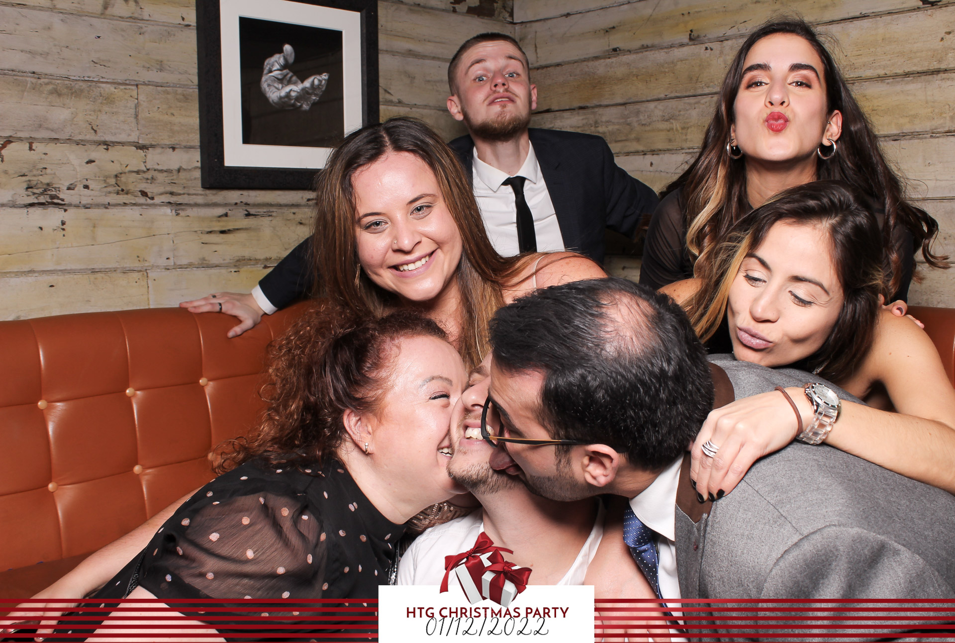 HTG Christmas Party - Classic Open Booth | View more photos from the event at gallery.freshbooths.com/u/FreshBooths/HTG-Christmas-Party-Classic-Open-Booth