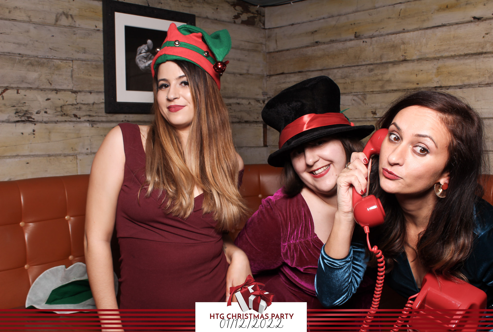 HTG Christmas Party - Classic Open Booth | View more photos from the event at gallery.freshbooths.com/u/FreshBooths/HTG-Christmas-Party-Classic-Open-Booth