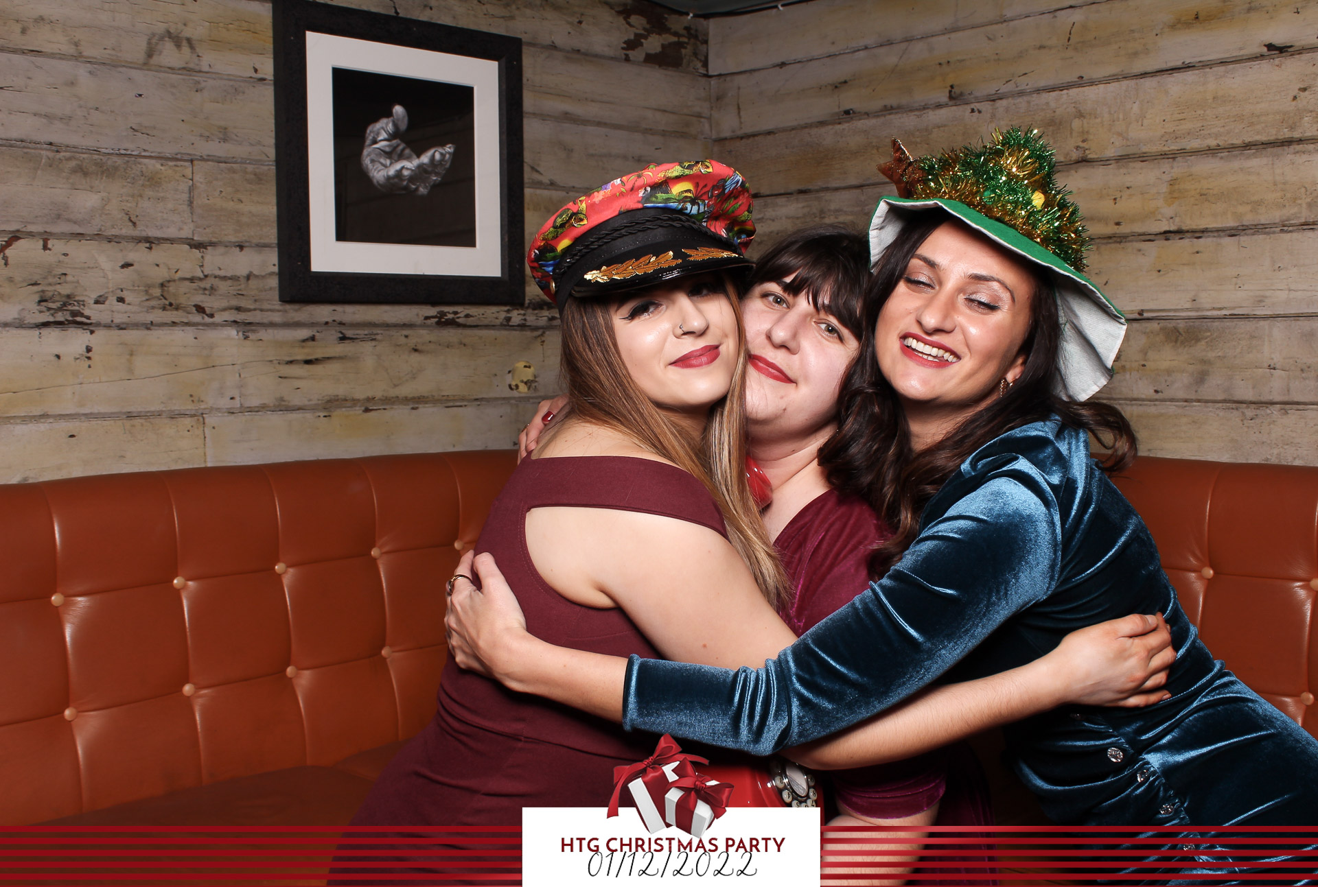 HTG Christmas Party - Classic Open Booth | View more photos from the event at gallery.freshbooths.com/u/FreshBooths/HTG-Christmas-Party-Classic-Open-Booth