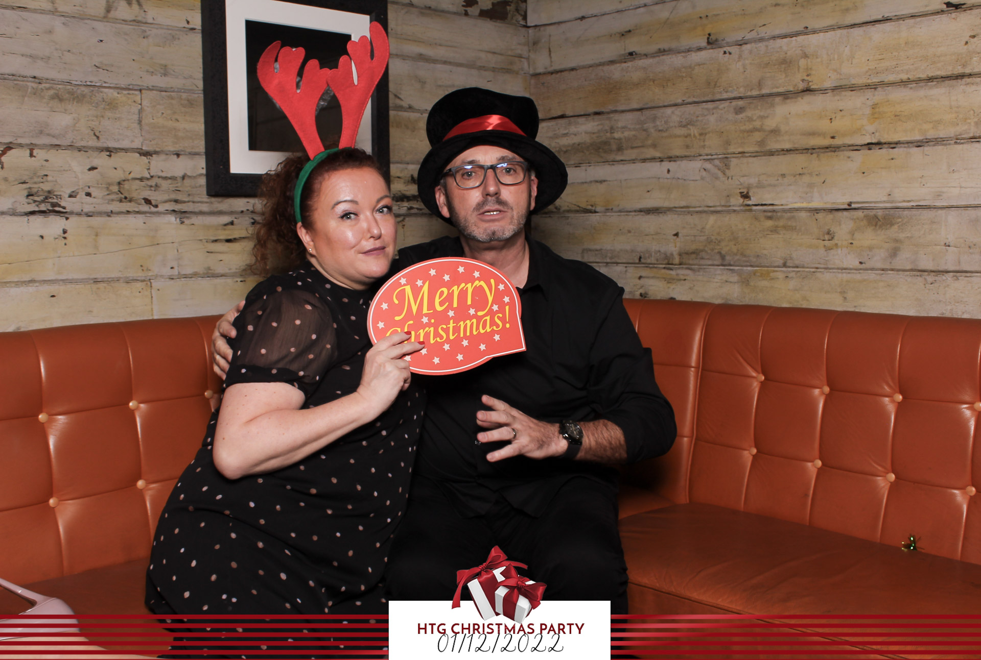 HTG Christmas Party - Classic Open Booth | View more photos from the event at gallery.freshbooths.com/u/FreshBooths/HTG-Christmas-Party-Classic-Open-Booth