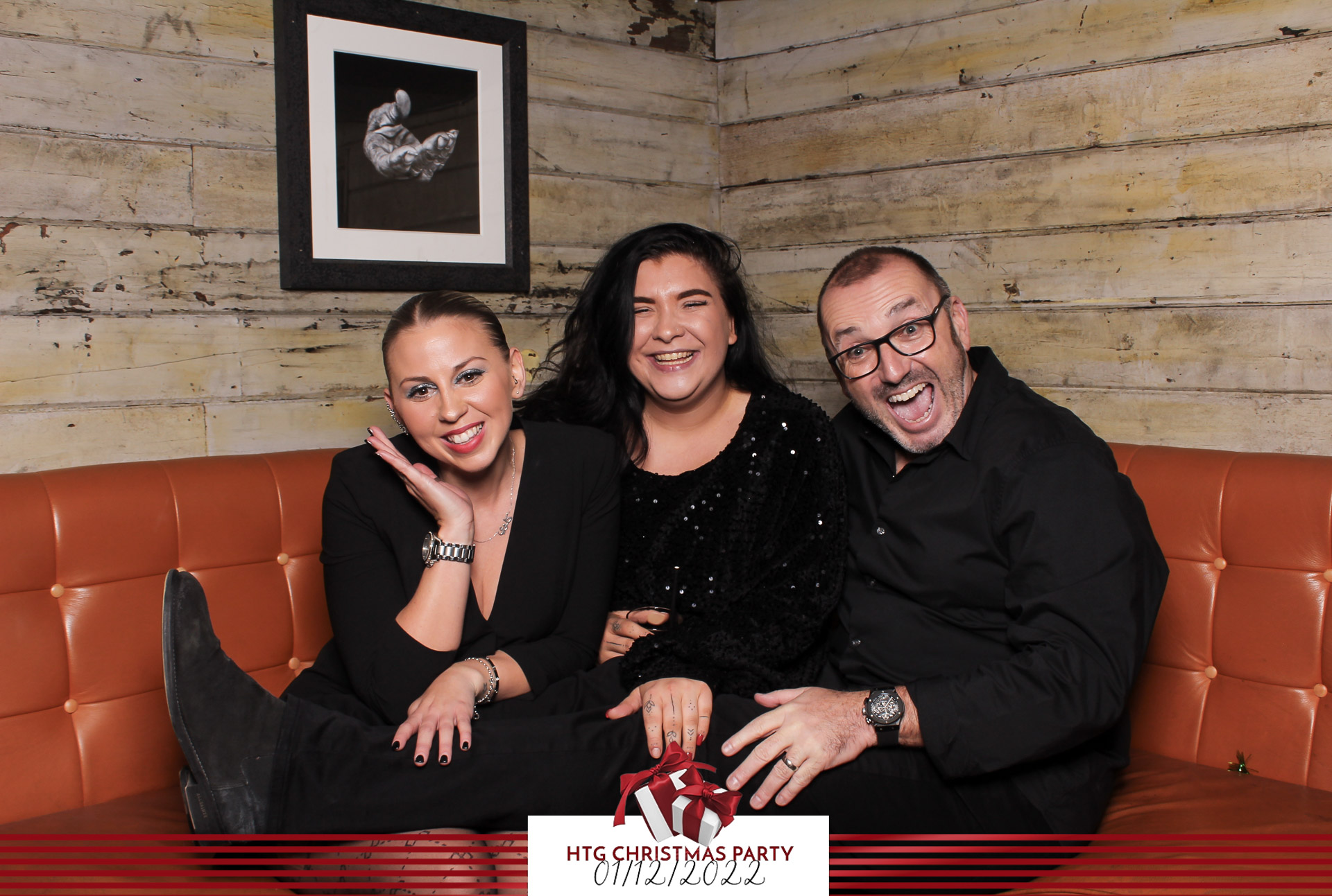 HTG Christmas Party - Classic Open Booth | View more photos from the event at gallery.freshbooths.com/u/FreshBooths/HTG-Christmas-Party-Classic-Open-Booth