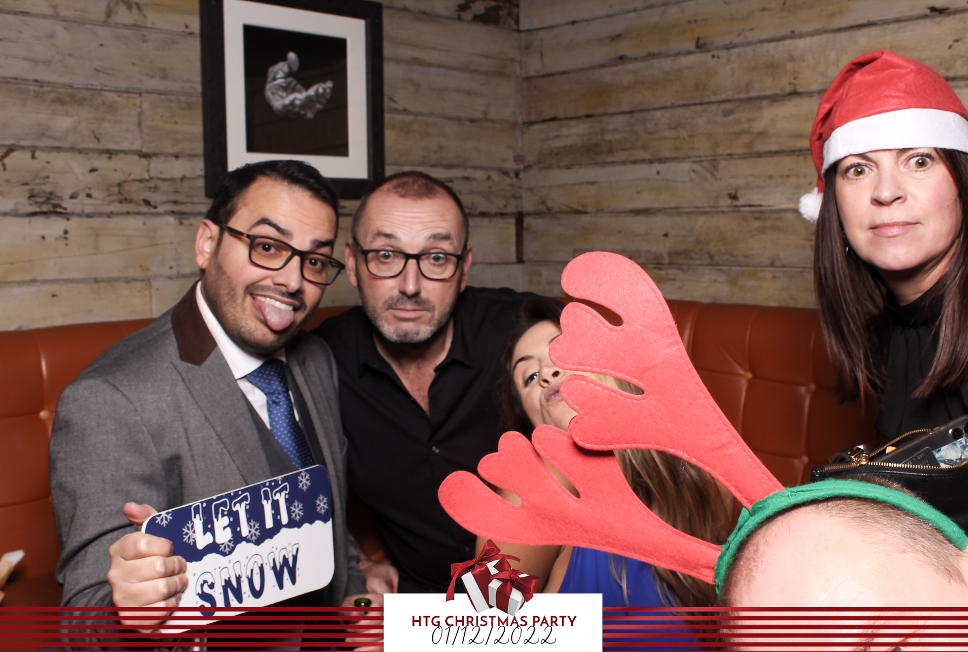 HTG Christmas Party - Classic Open Booth | View more photos from the event at gallery.freshbooths.com/u/FreshBooths/HTG-Christmas-Party-Classic-Open-Booth