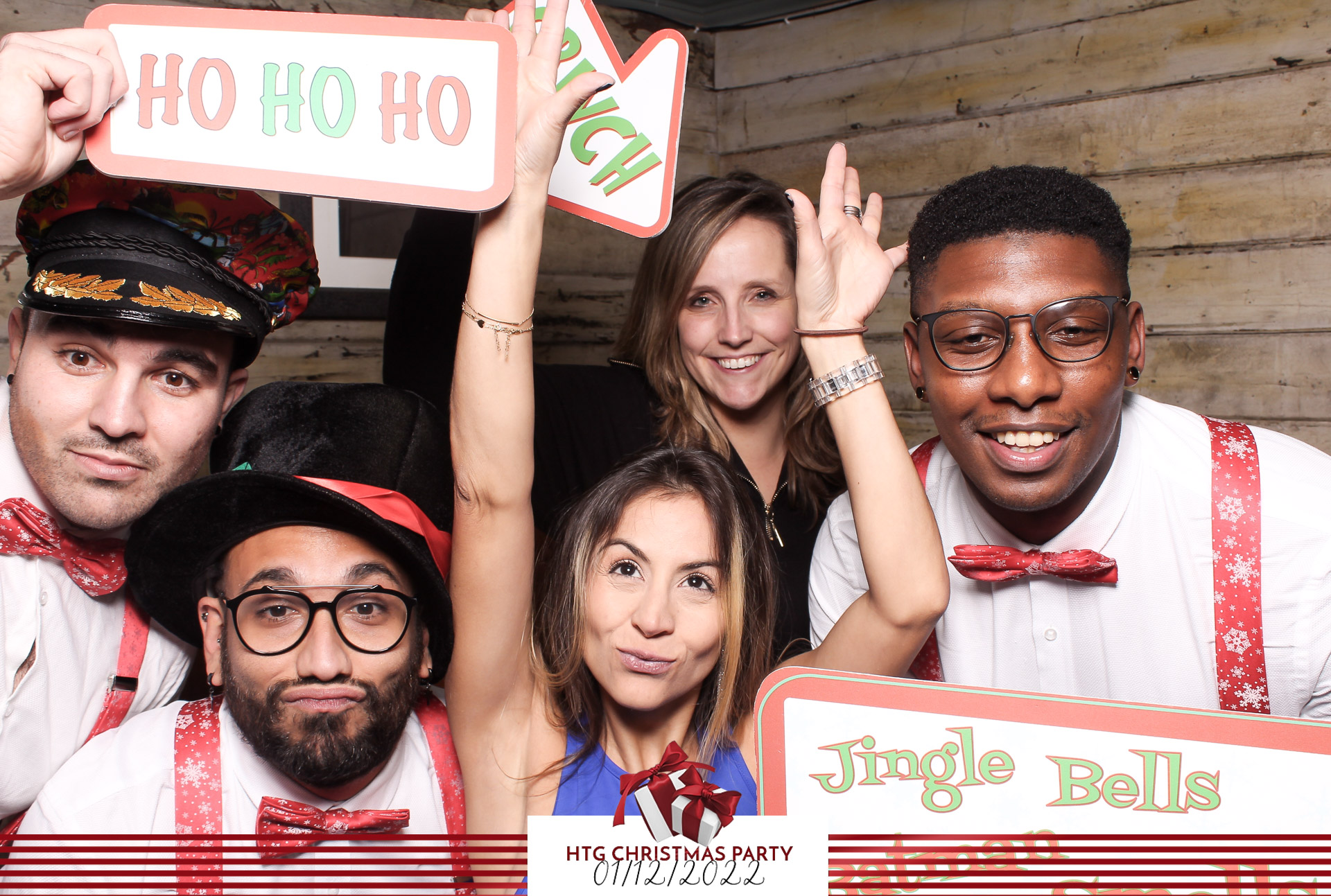 HTG Christmas Party - Classic Open Booth | View more photos from the event at gallery.freshbooths.com/u/FreshBooths/HTG-Christmas-Party-Classic-Open-Booth