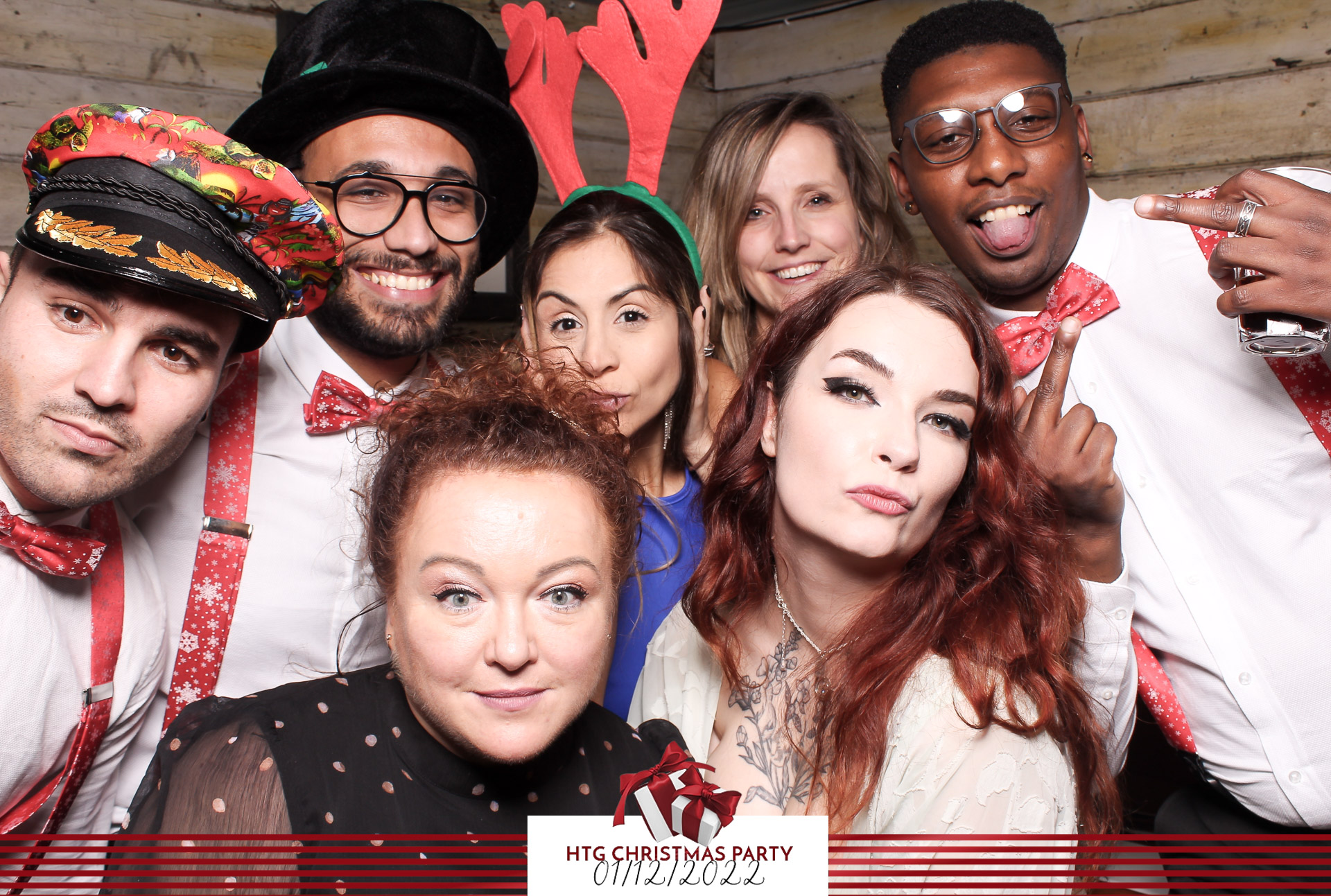 HTG Christmas Party - Classic Open Booth | View more photos from the event at gallery.freshbooths.com/u/FreshBooths/HTG-Christmas-Party-Classic-Open-Booth
