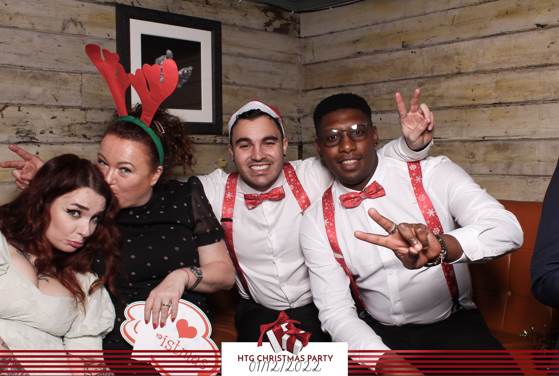 HTG Christmas Party - Classic Open Booth | View more photos from the event at gallery.freshbooths.com/u/FreshBooths/HTG-Christmas-Party-Classic-Open-Booth