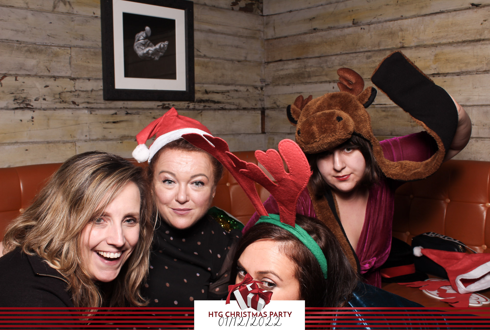 HTG Christmas Party - Classic Open Booth | View more photos from the event at gallery.freshbooths.com/u/FreshBooths/HTG-Christmas-Party-Classic-Open-Booth