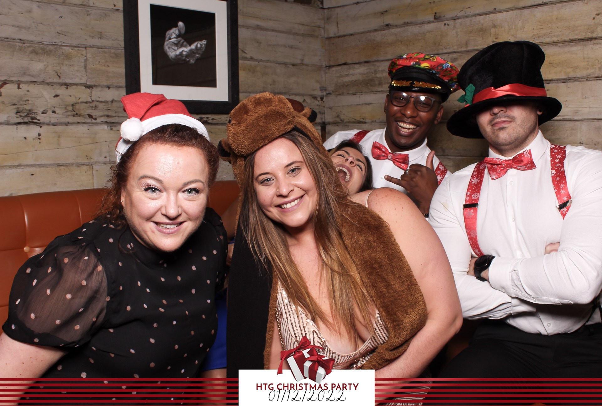 HTG Christmas Party - Classic Open Booth | View more photos from the event at gallery.freshbooths.com/u/FreshBooths/HTG-Christmas-Party-Classic-Open-Booth