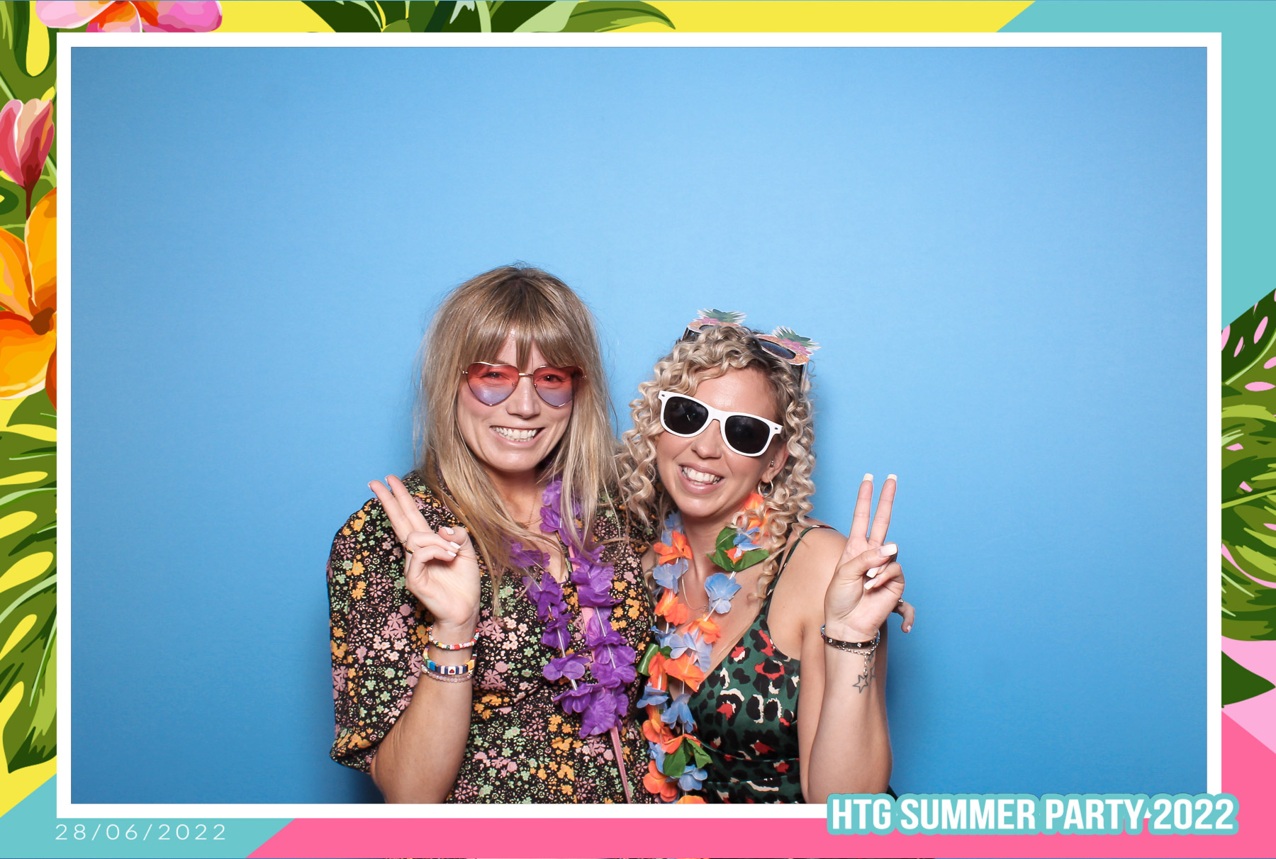 HTG Summer Party 2022 - Classic Open Booth | View more photos from the event at gallery.freshbooths.com/u/FreshBooths/HTG-Summer-Party-2022-Classic-Open-Booth