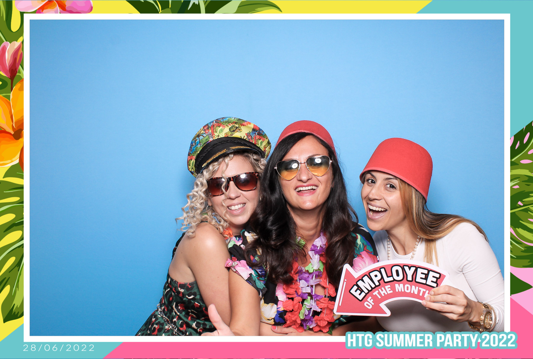 HTG Summer Party 2022 - Classic Open Booth | View more photos from the event at gallery.freshbooths.com/u/FreshBooths/HTG-Summer-Party-2022-Classic-Open-Booth