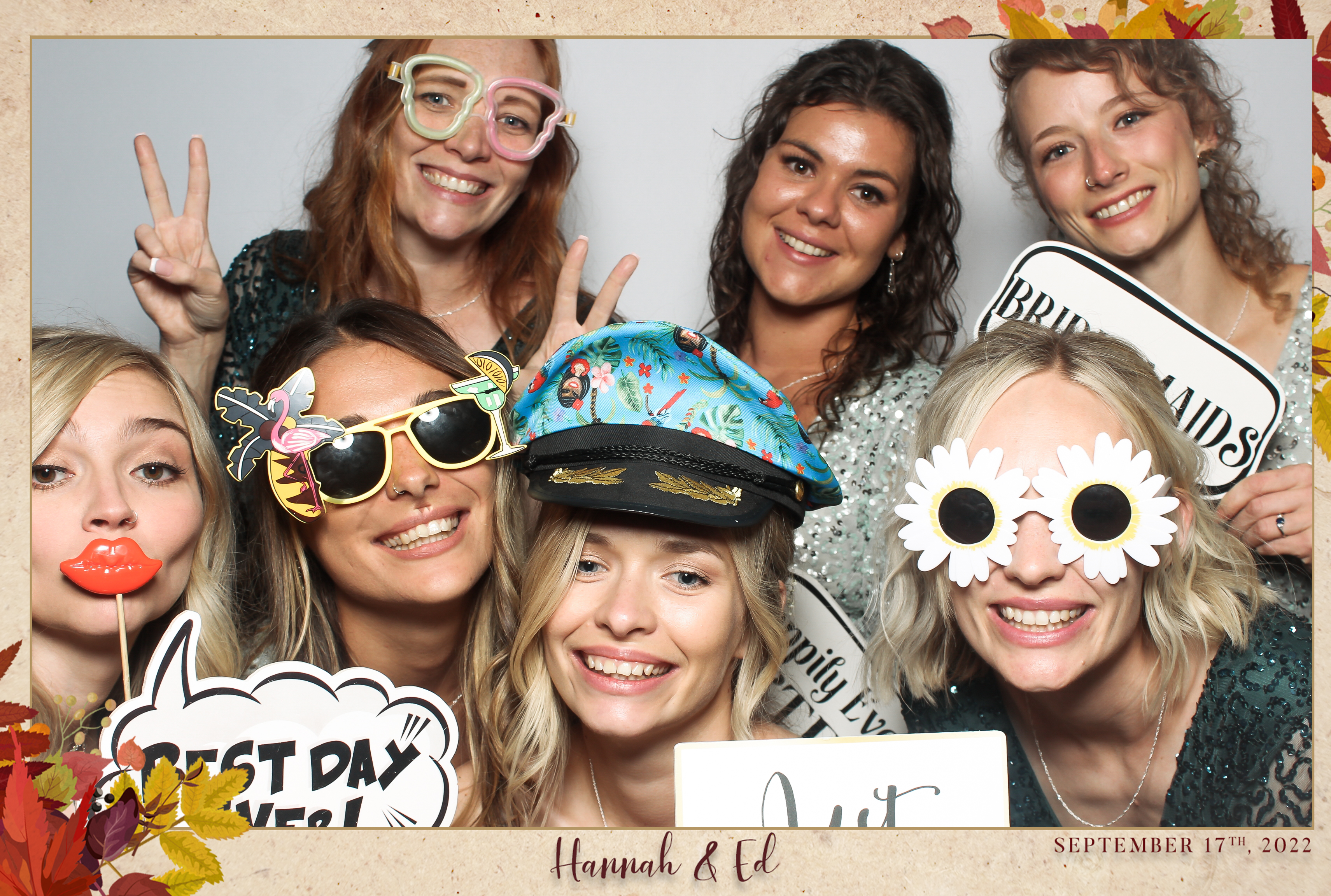 Hannah & Ed - Classic Open Booth | View more photos from the event at gallery.freshbooths.com/u/FreshBooths/Hannah-Ed-Classic-Open-Booth