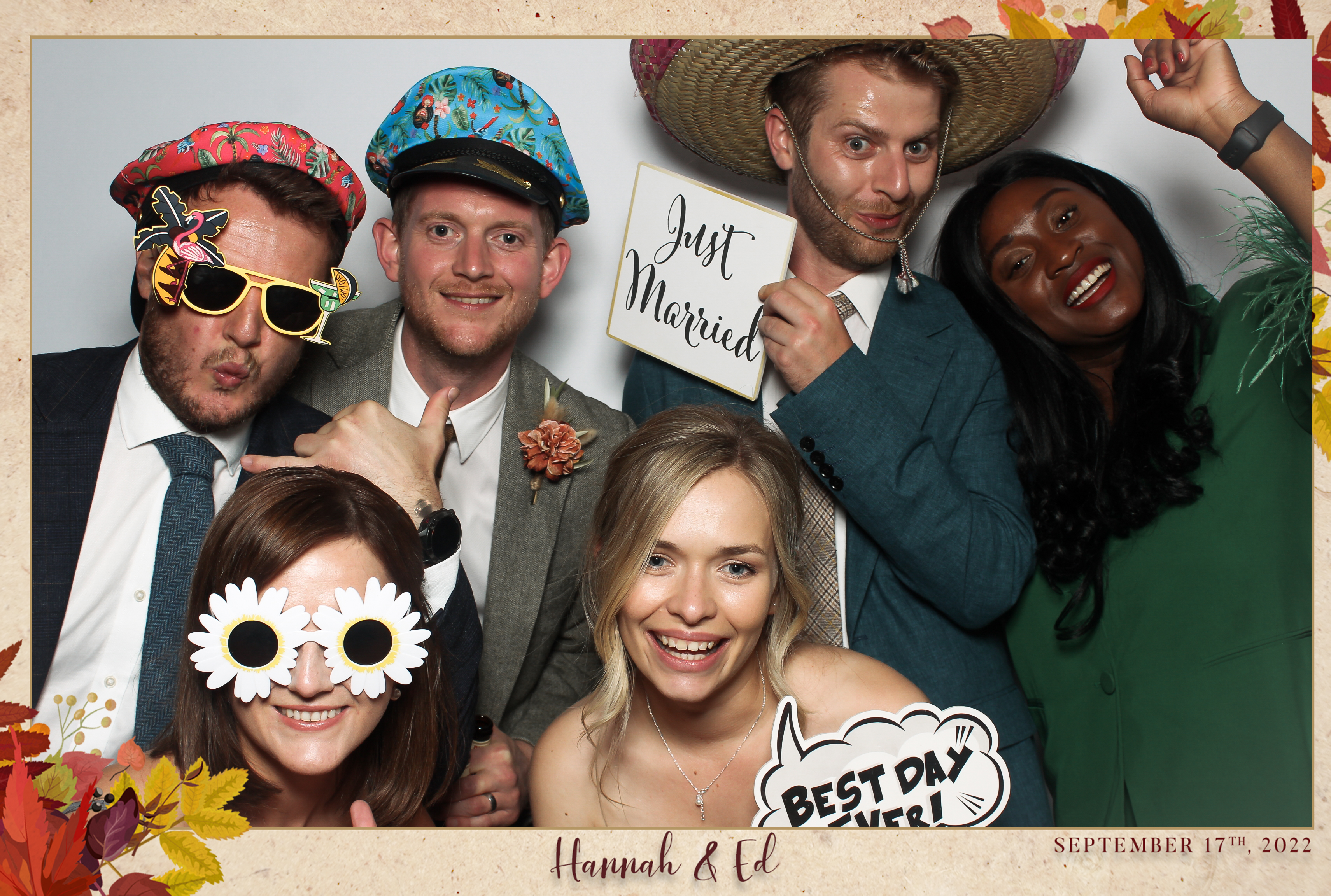 Hannah & Ed - Classic Open Booth | View more photos from the event at gallery.freshbooths.com/u/FreshBooths/Hannah-Ed-Classic-Open-Booth