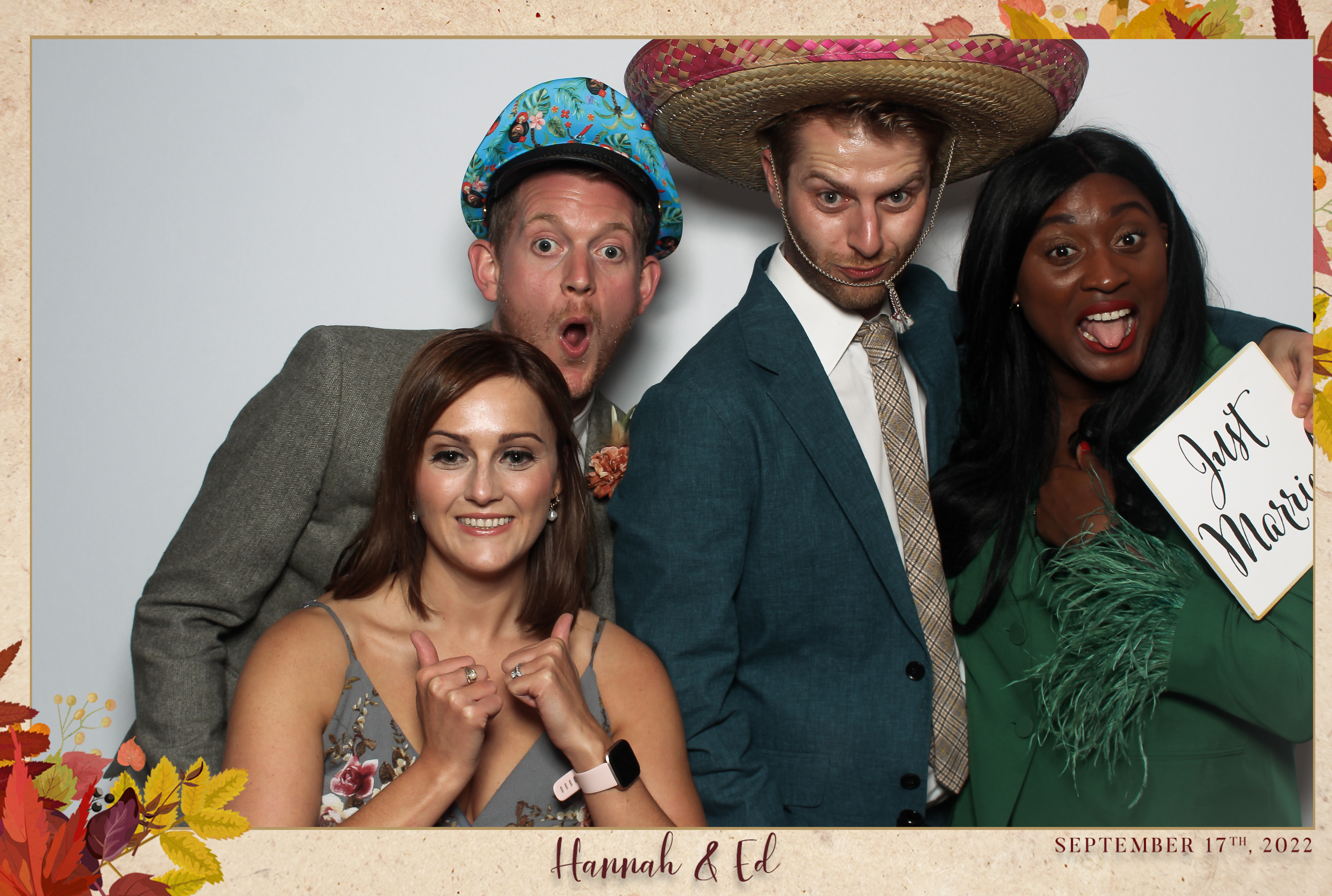 Hannah & Ed - Classic Open Booth | View more photos from the event at gallery.freshbooths.com/u/FreshBooths/Hannah-Ed-Classic-Open-Booth