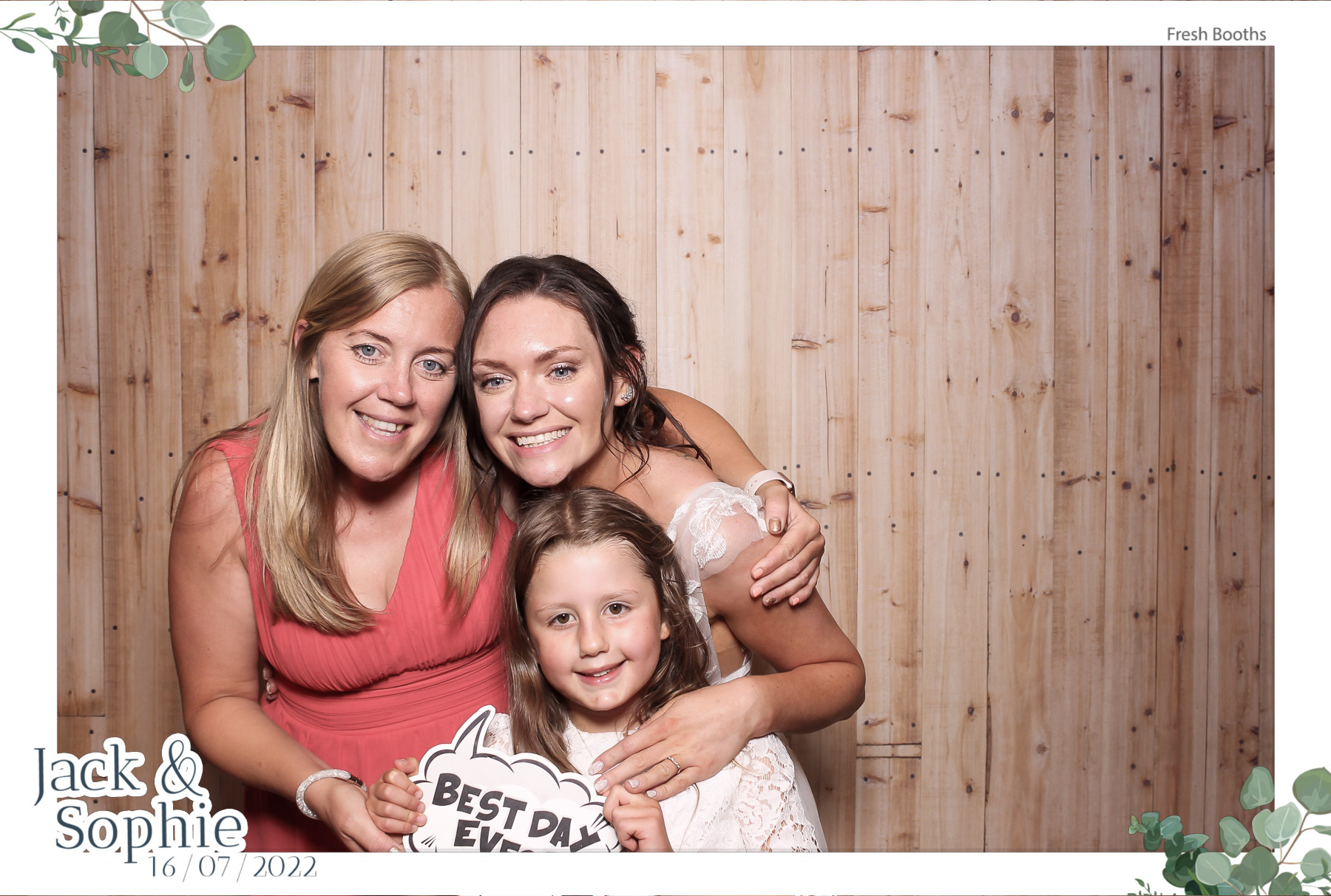 Jack & Sophie - Classic Open Booth | View more photos from the event at gallery.freshbooths.com/u/FreshBooths/Jack-Sophie-Classic-Open-Booth