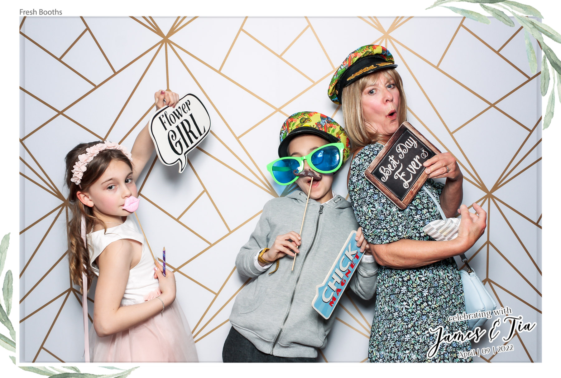 James & Tia - Classic Open Booth | View more photos from the event at gallery.freshbooths.com/u/FreshBooths/James-Tia-Classic-Open-Booth