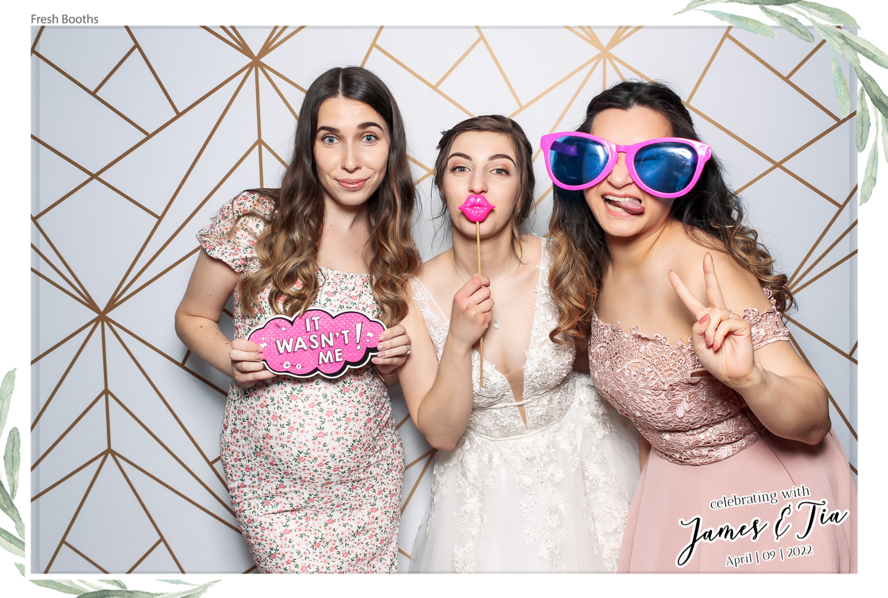 James & Tia - Classic Open Booth | View more photos from the event at gallery.freshbooths.com/u/FreshBooths/James-Tia-Classic-Open-Booth