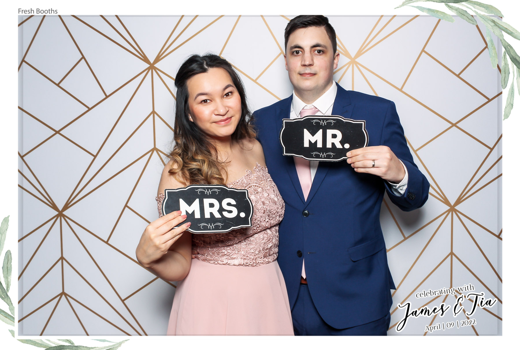 James & Tia - Classic Open Booth | View more photos from the event at gallery.freshbooths.com/u/FreshBooths/James-Tia-Classic-Open-Booth